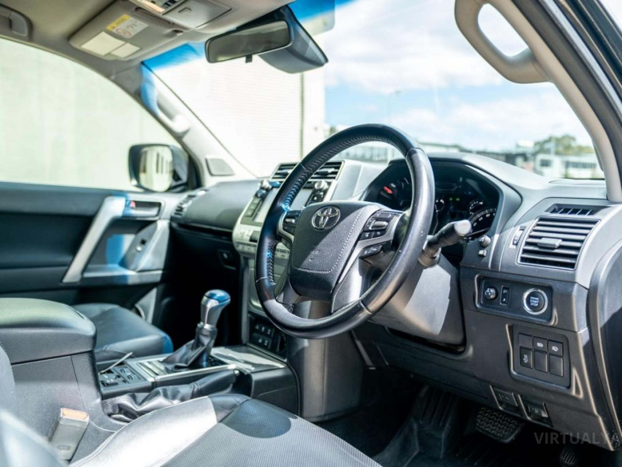 TOYOTA LANDCRUISER