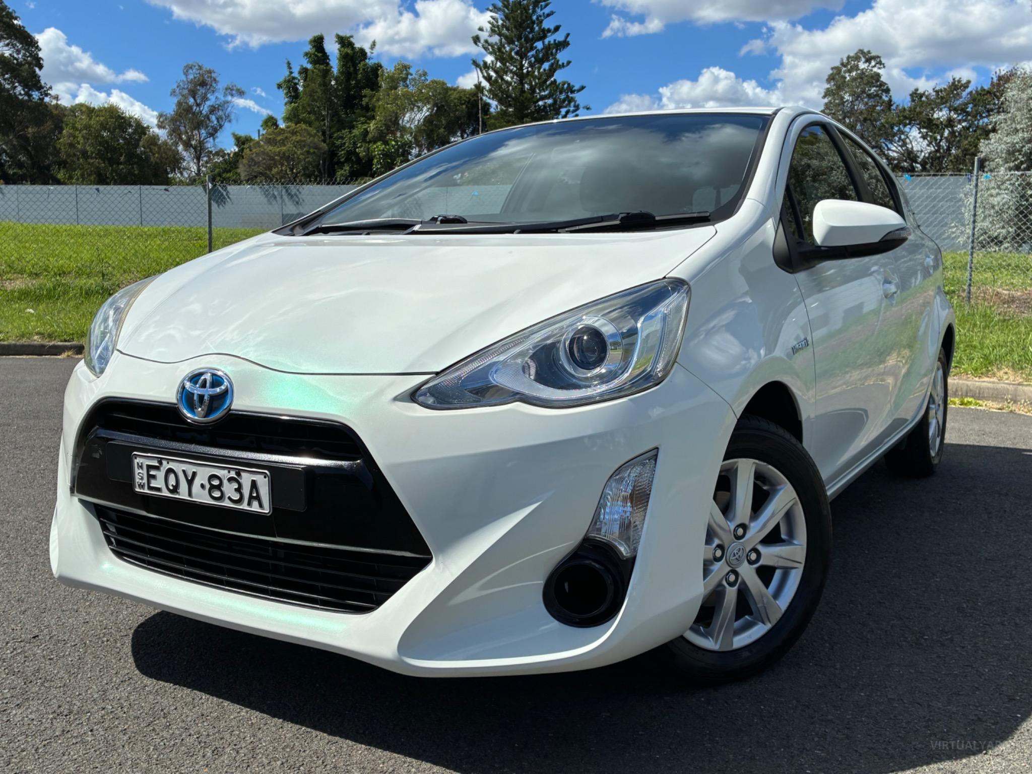TOYOTA PRIUS-C