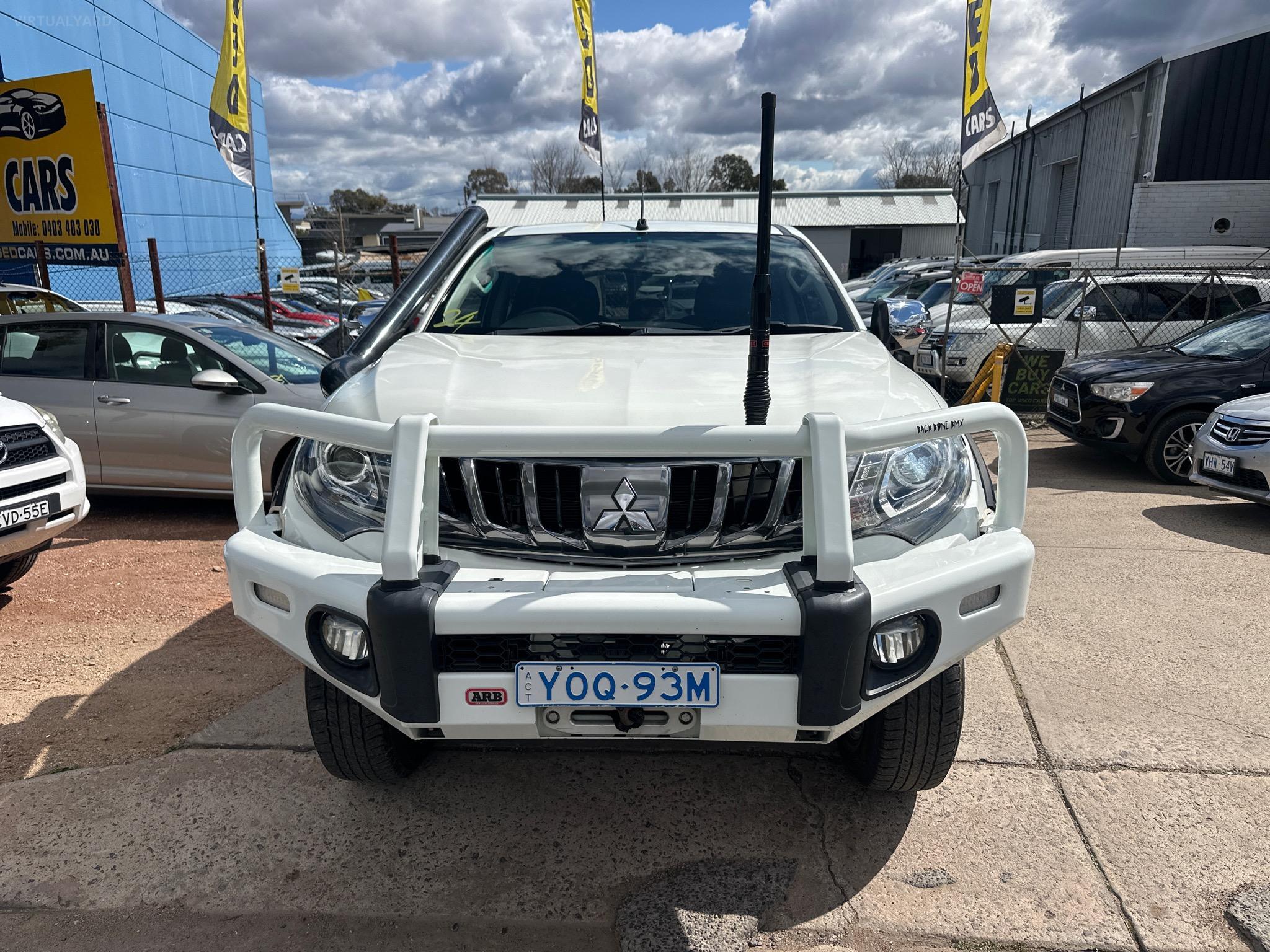 MITSUBISHI TRITON