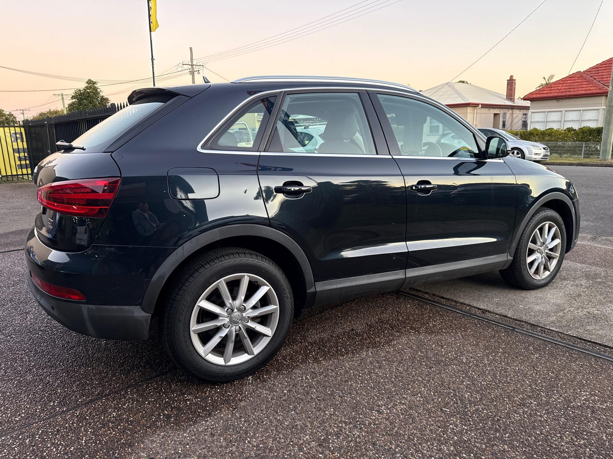 AUDI Q3