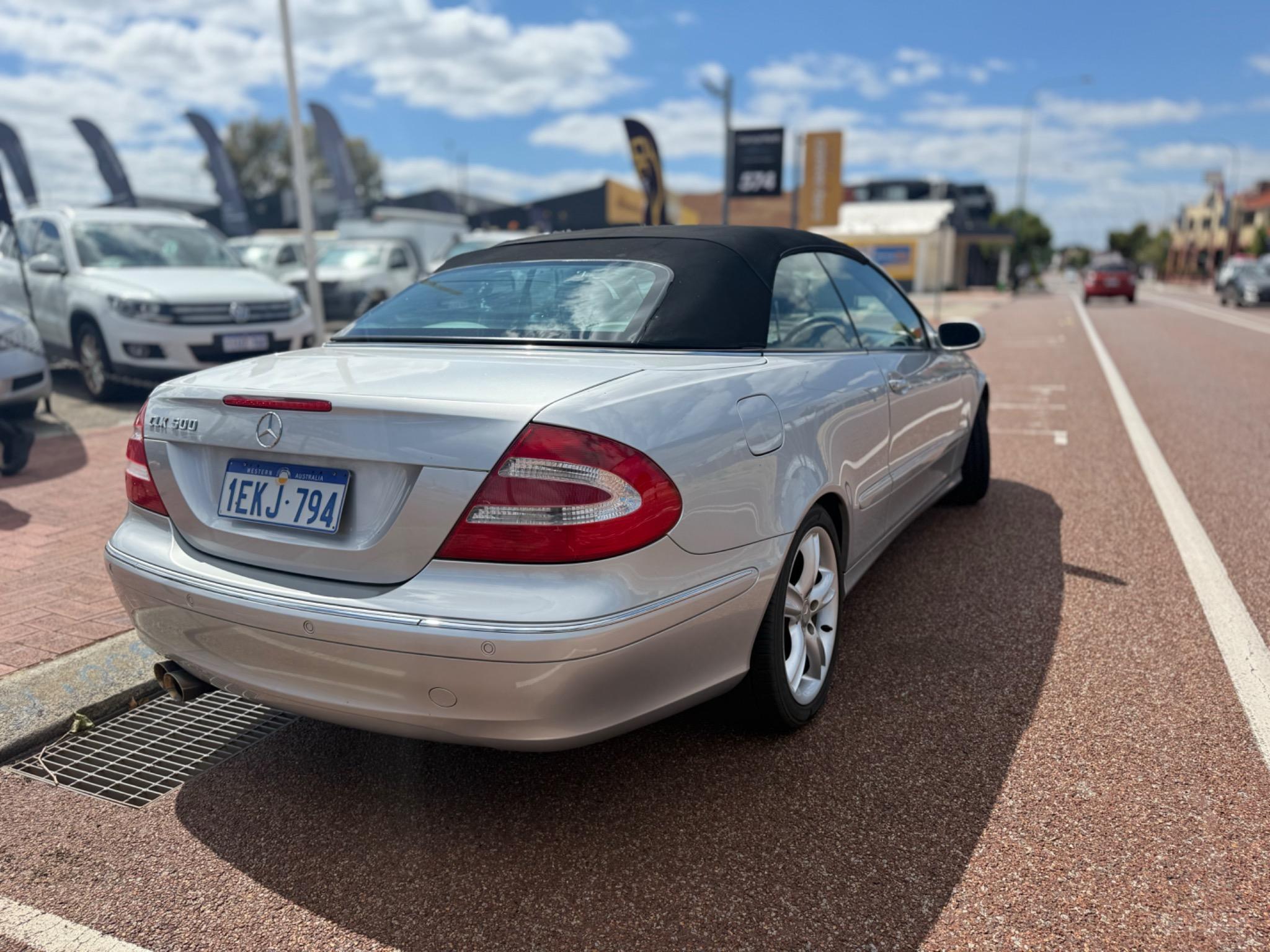 MERCEDES-BENZ CLK500