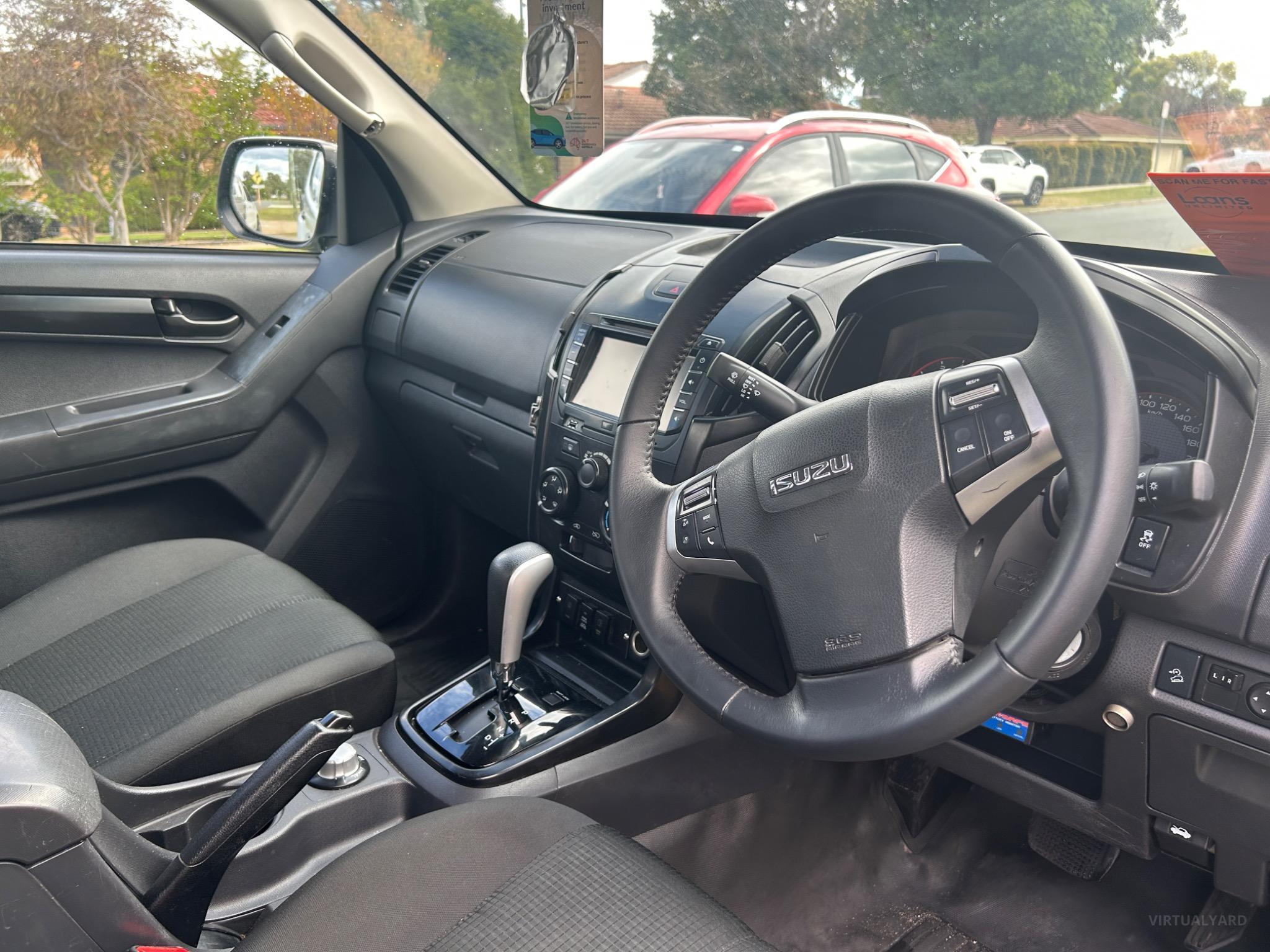 ISUZU D-MAX