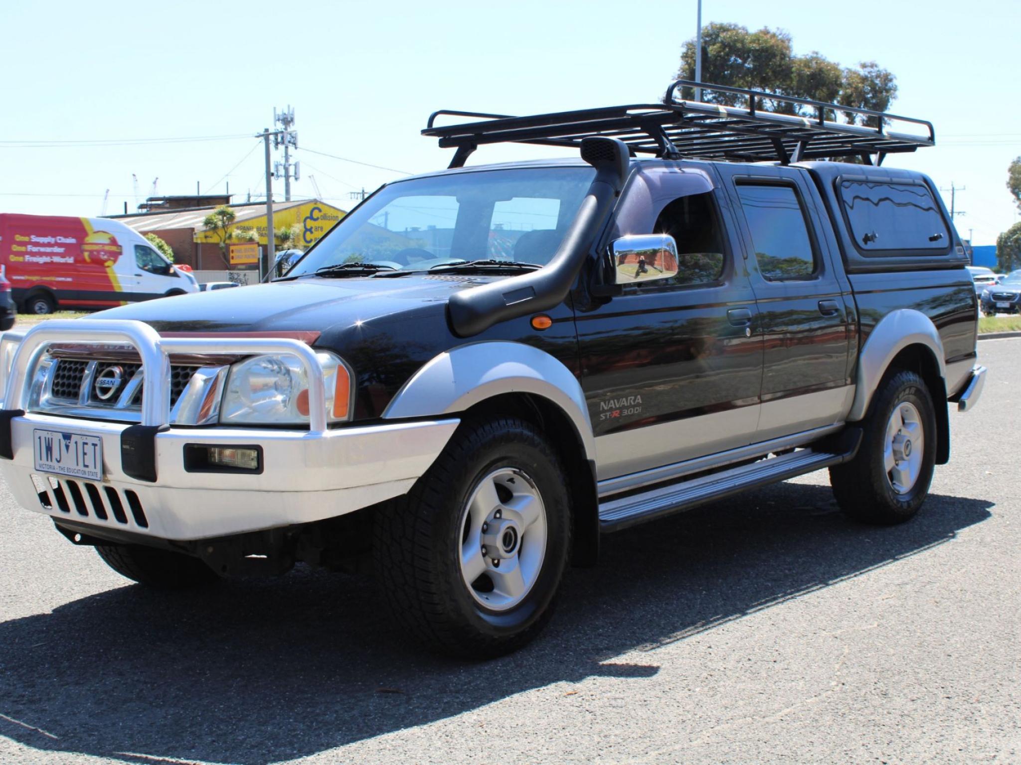 NISSAN NAVARA