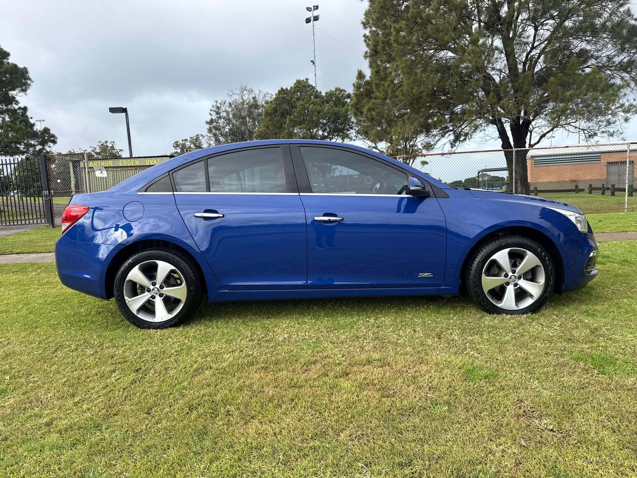 HOLDEN CRUZE