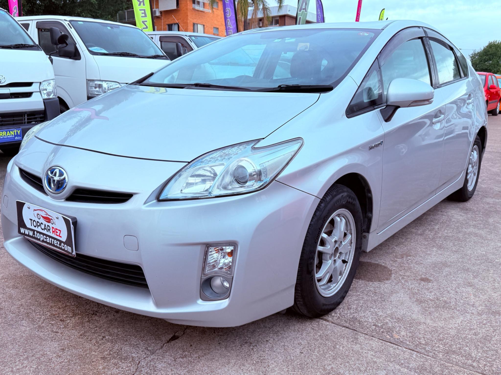 TOYOTA PRIUS