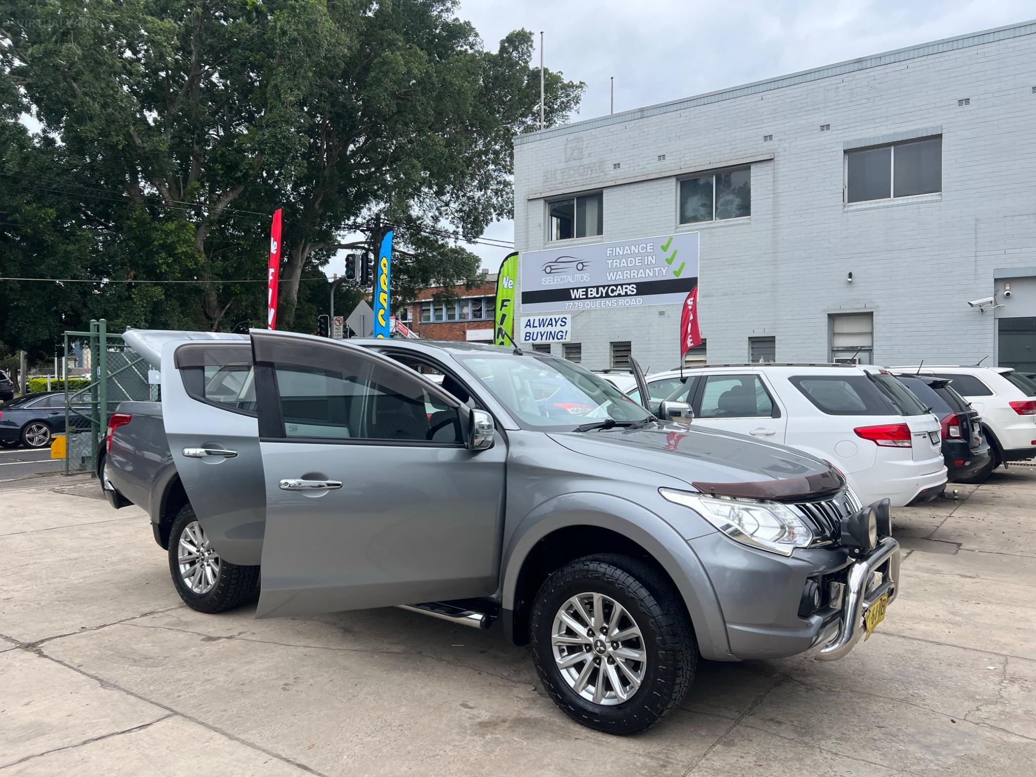 MITSUBISHI TRITON