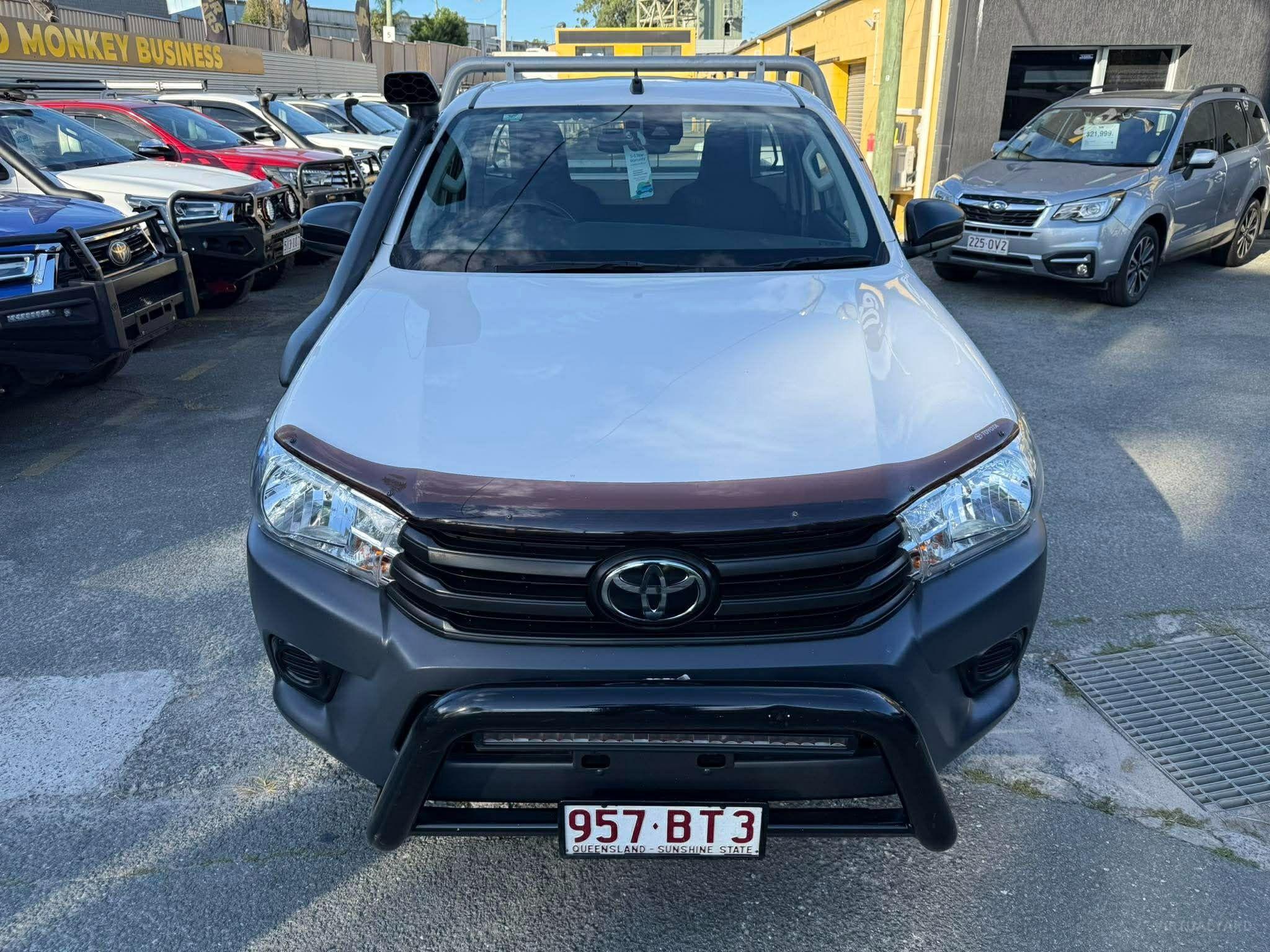 TOYOTA HILUX