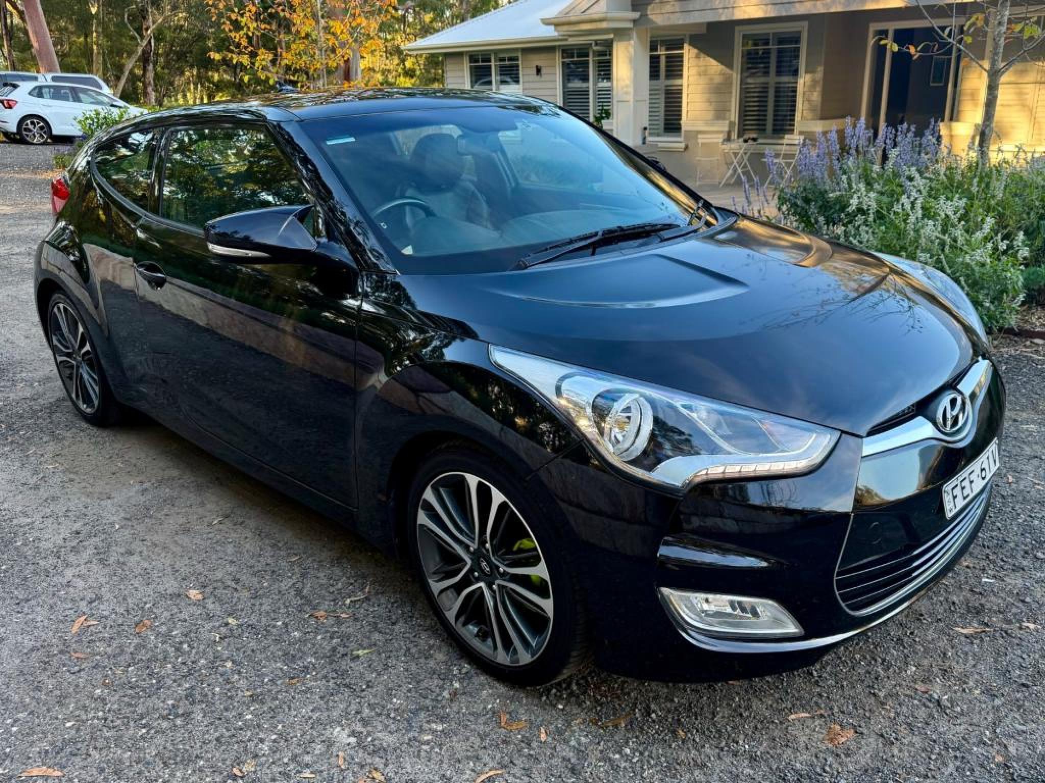 HYUNDAI VELOSTER