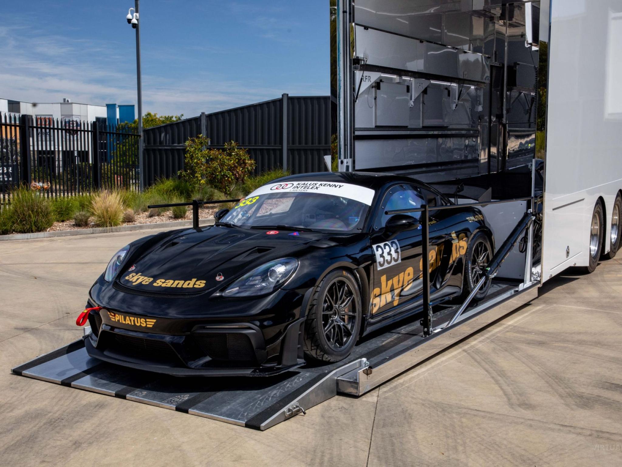 Rusty Racing Car RUSTY FRENCH RACING CAR TRANSPORTER 2 RACE/CAR CARRIER LUXURY RIGID