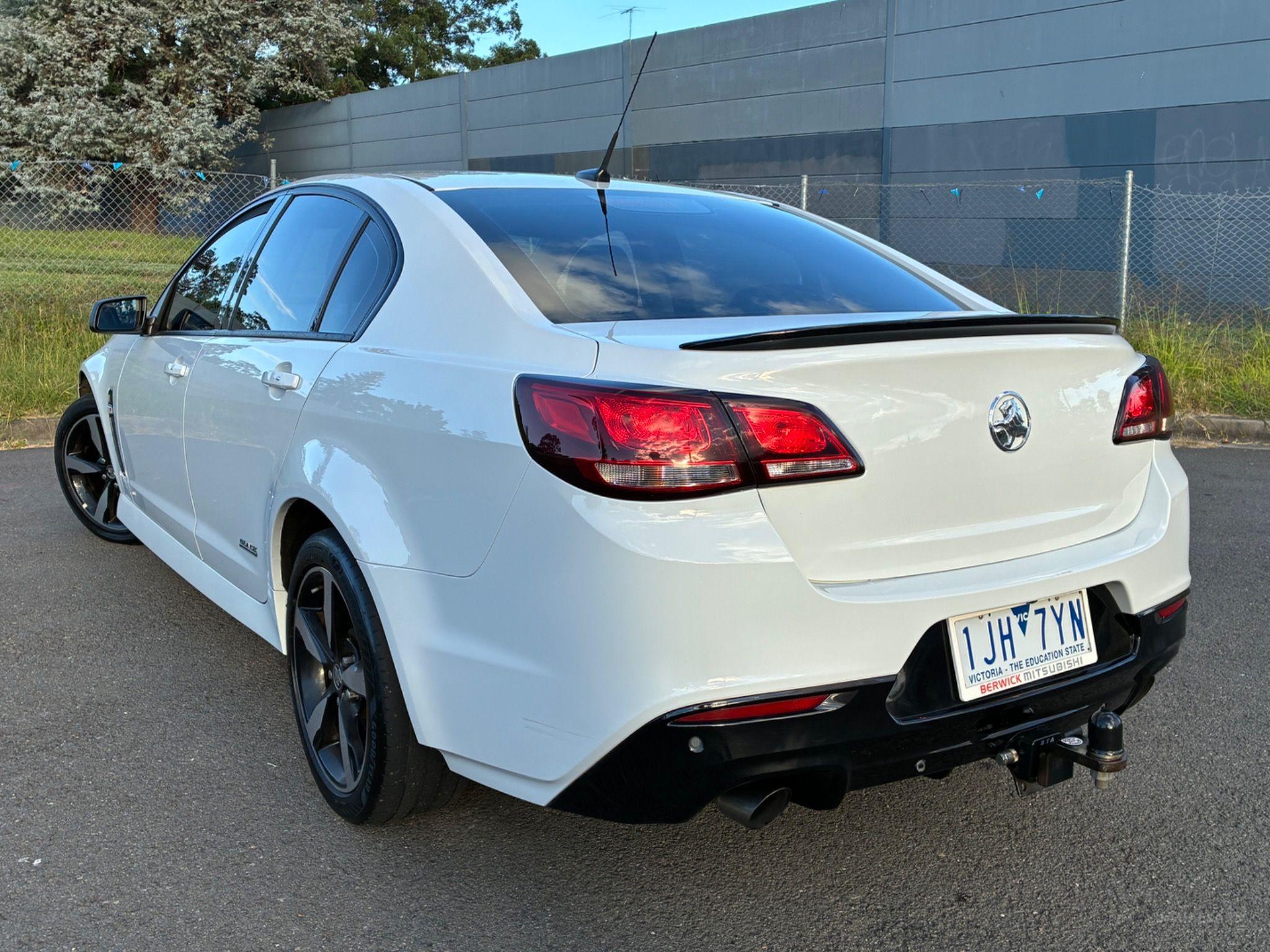 HOLDEN COMMODORE