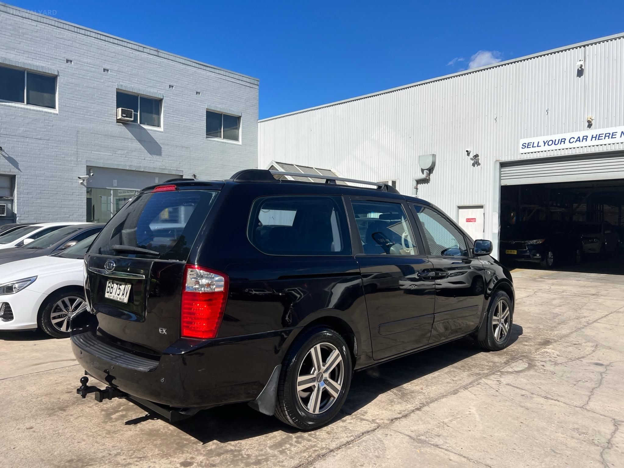 KIA GRAND CARNIVAL