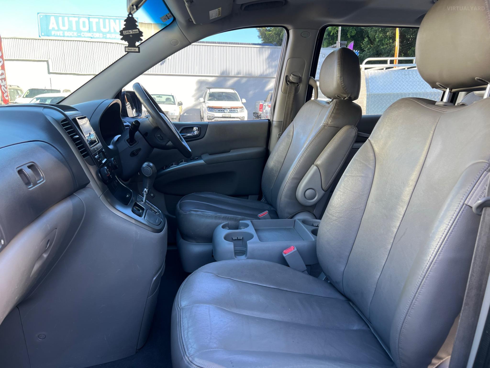 KIA GRAND CARNIVAL