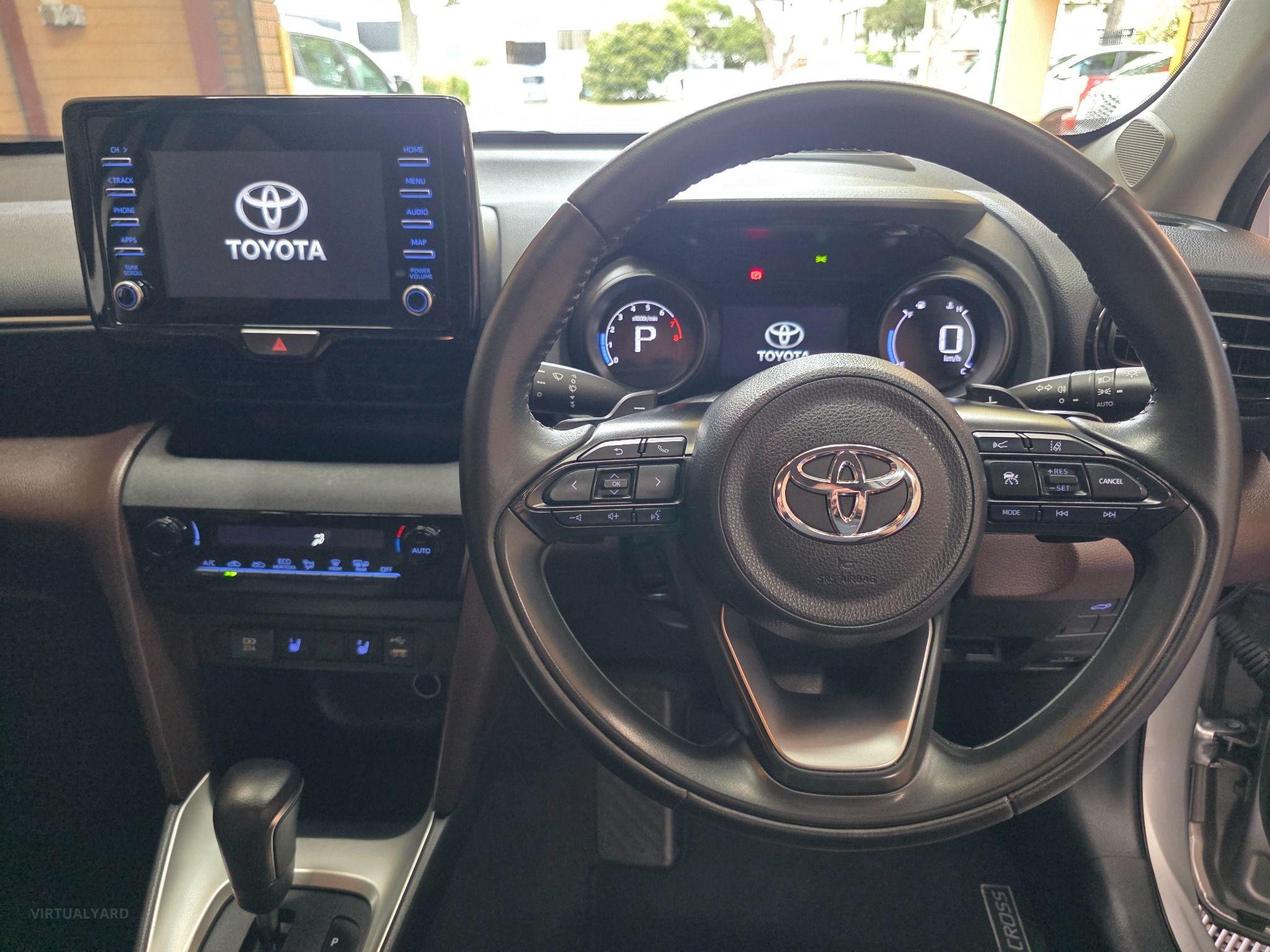 TOYOTA YARIS CROSS
