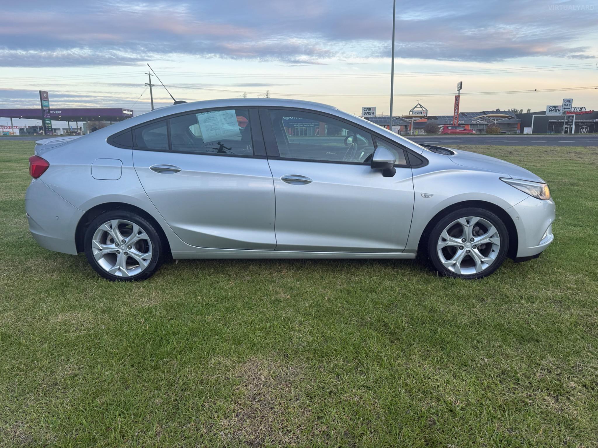 HOLDEN ASTRA