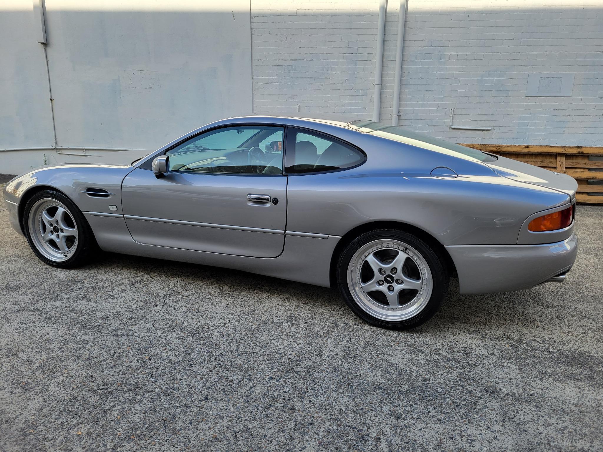 ASTON MARTIN DB7