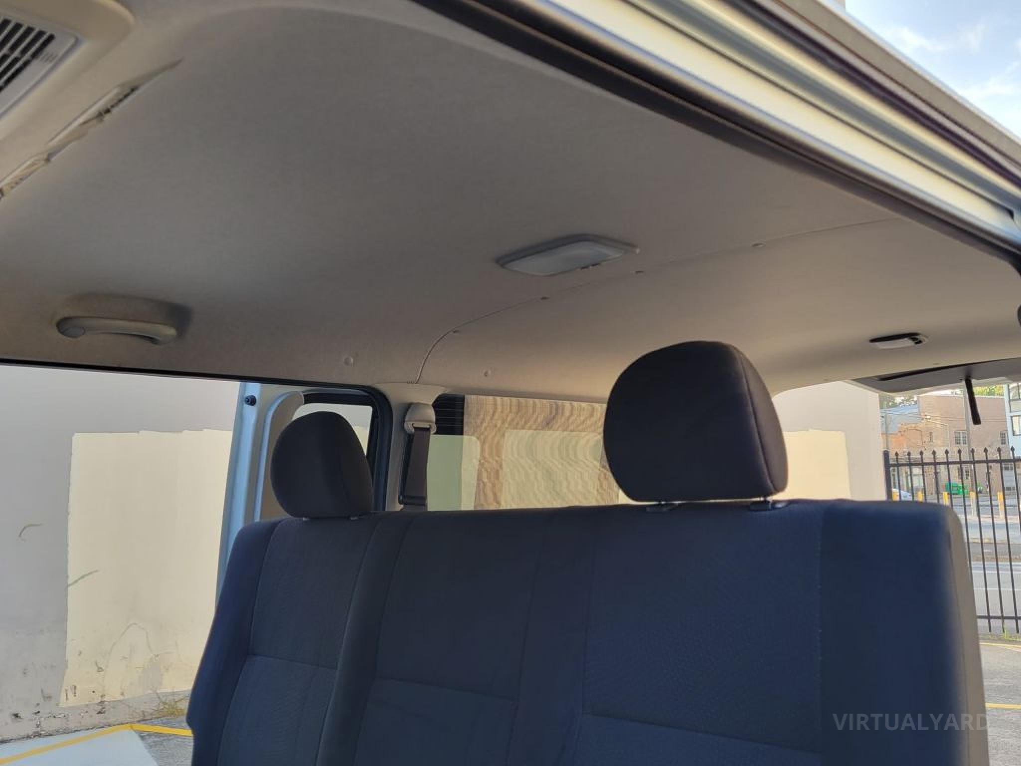 TOYOTA HIACE 4X4