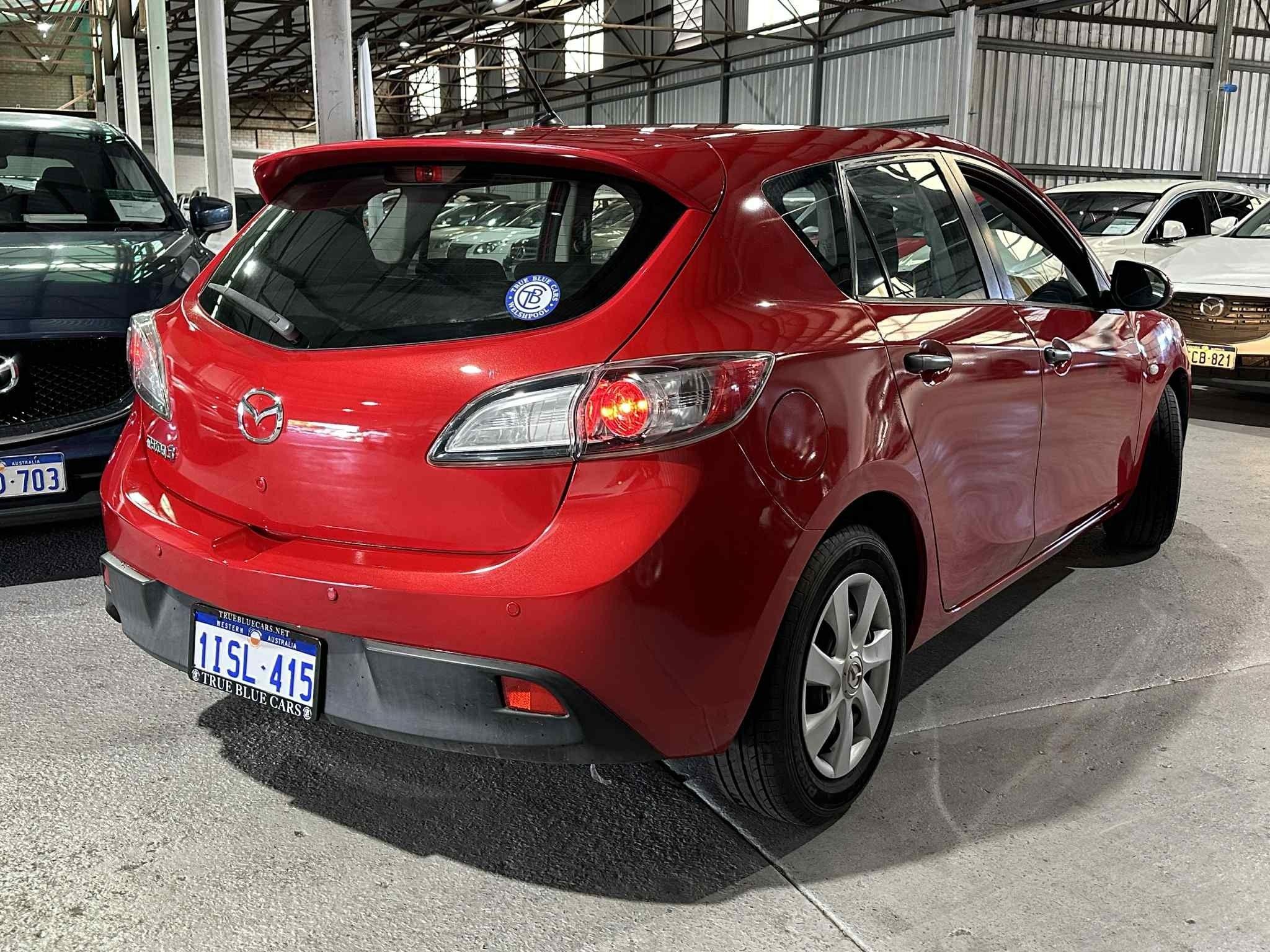 MAZDA MAZDA3