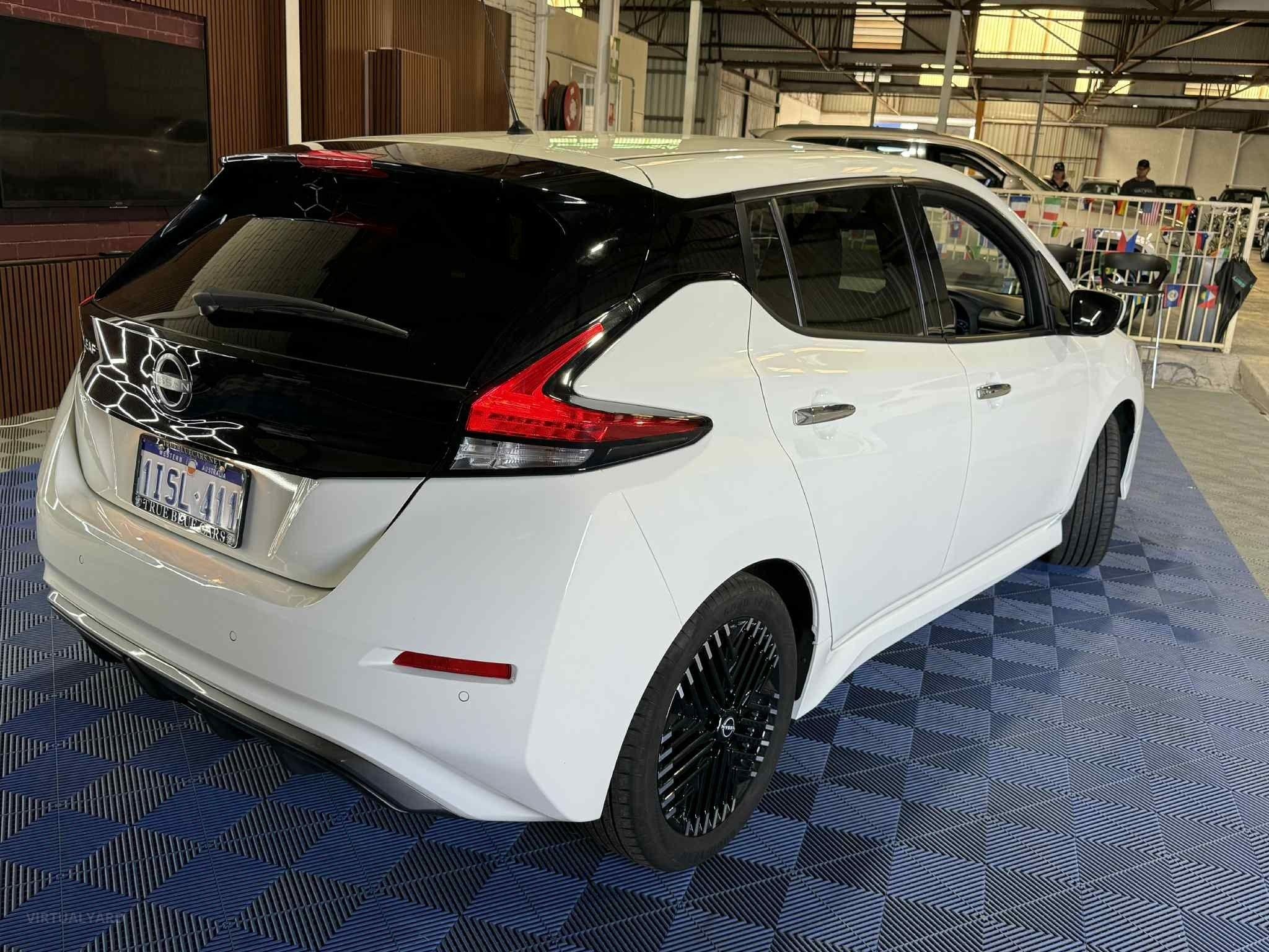 NISSAN LEAF