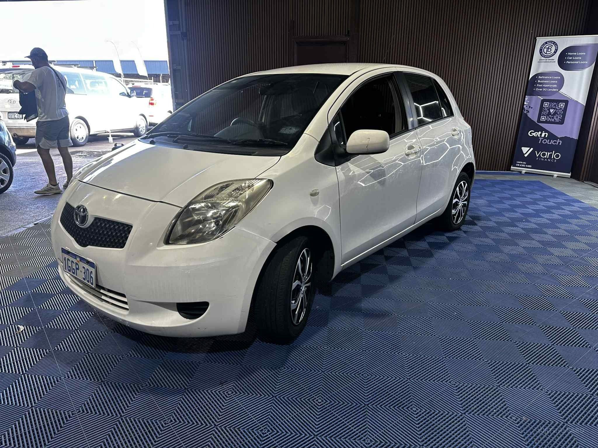 TOYOTA YARIS
