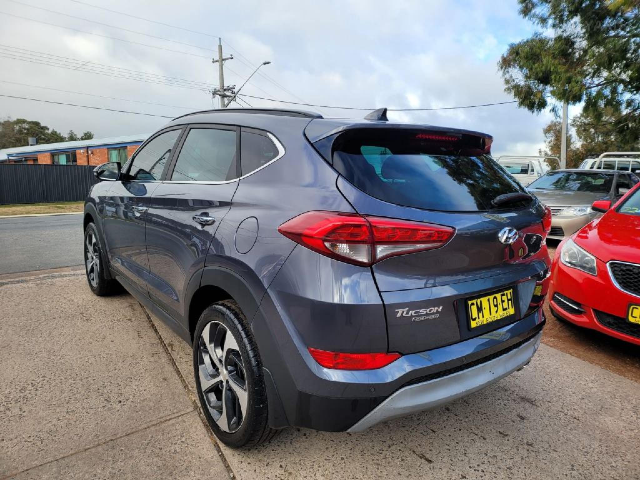 HYUNDAI TUCSON