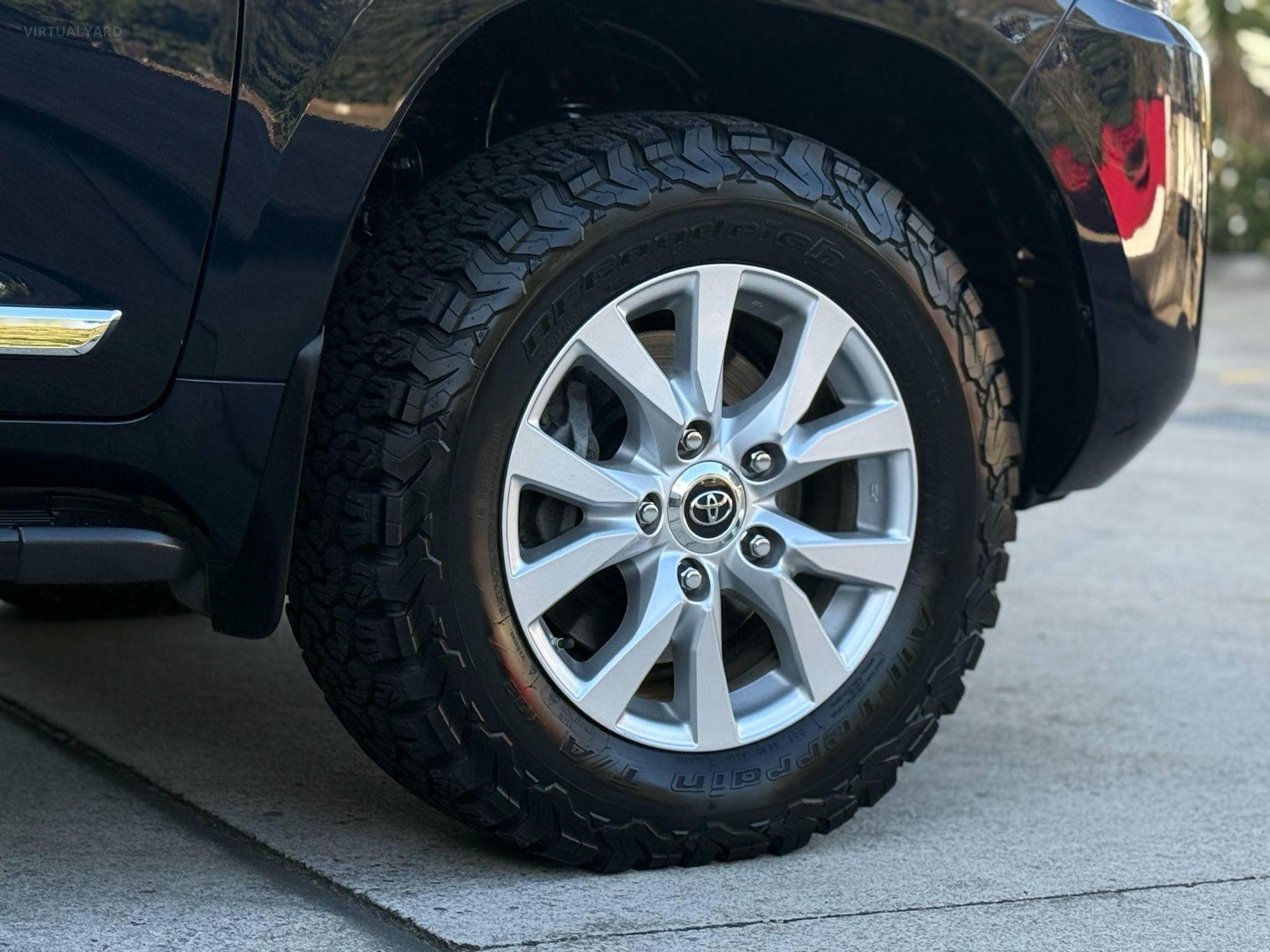 TOYOTA LANDCRUISER