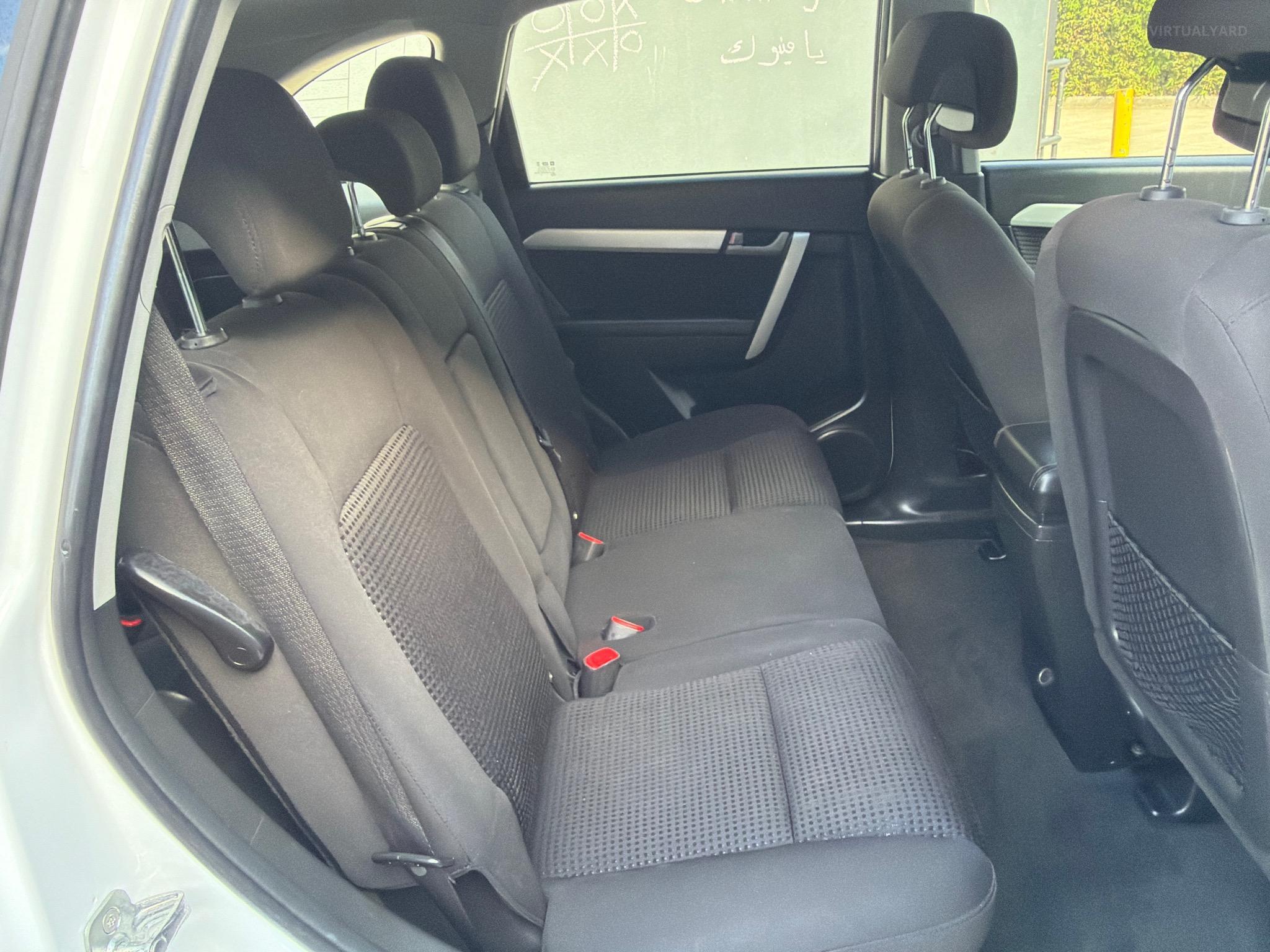 HOLDEN CAPTIVA CG LS WAGON 5DR SPTS AUTO 6SP 2WD 2.4I [MY16] image 9