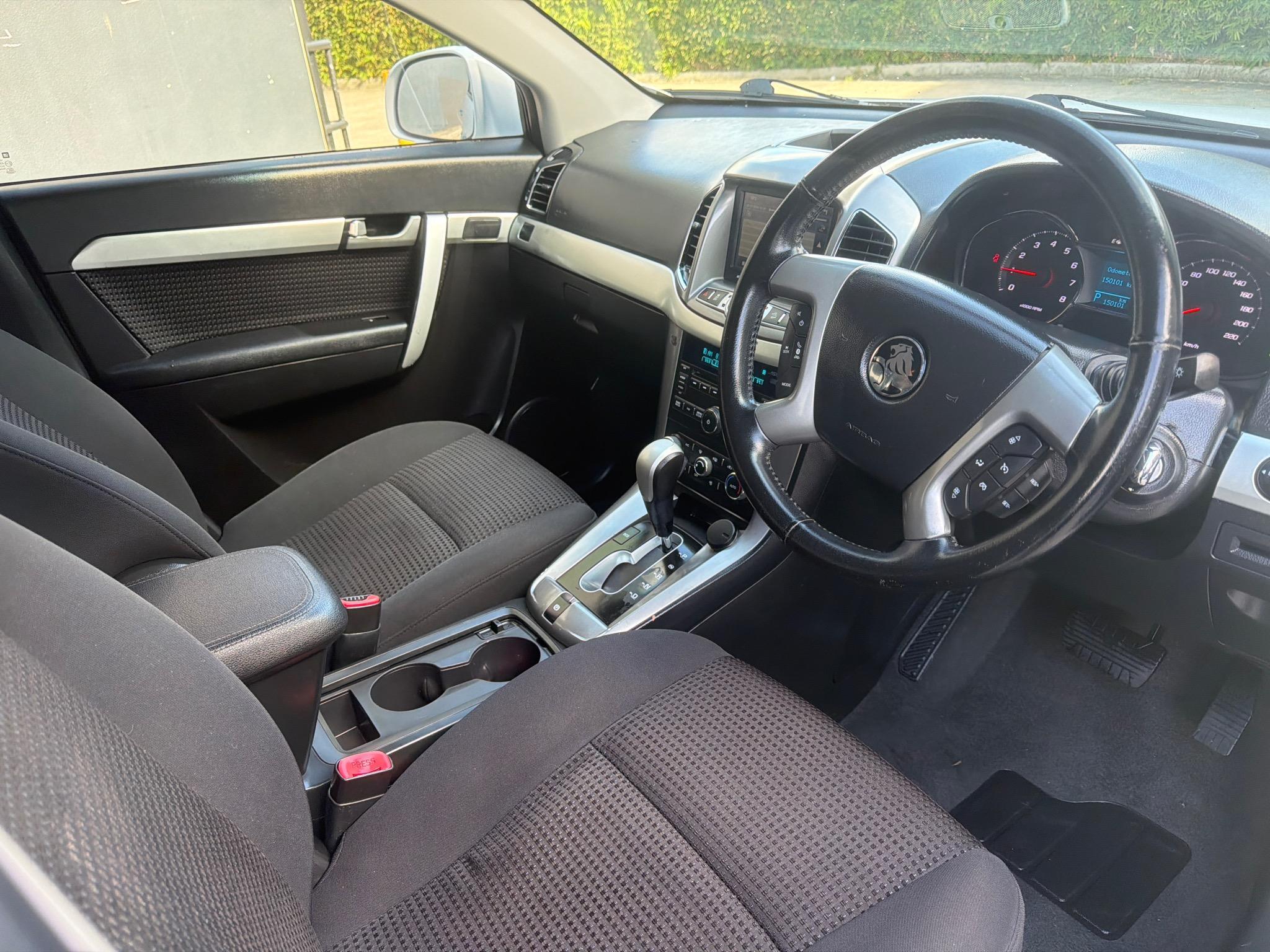 HOLDEN CAPTIVA CG LS WAGON 5DR SPTS AUTO 6SP 2WD 2.4I [MY16] image 11