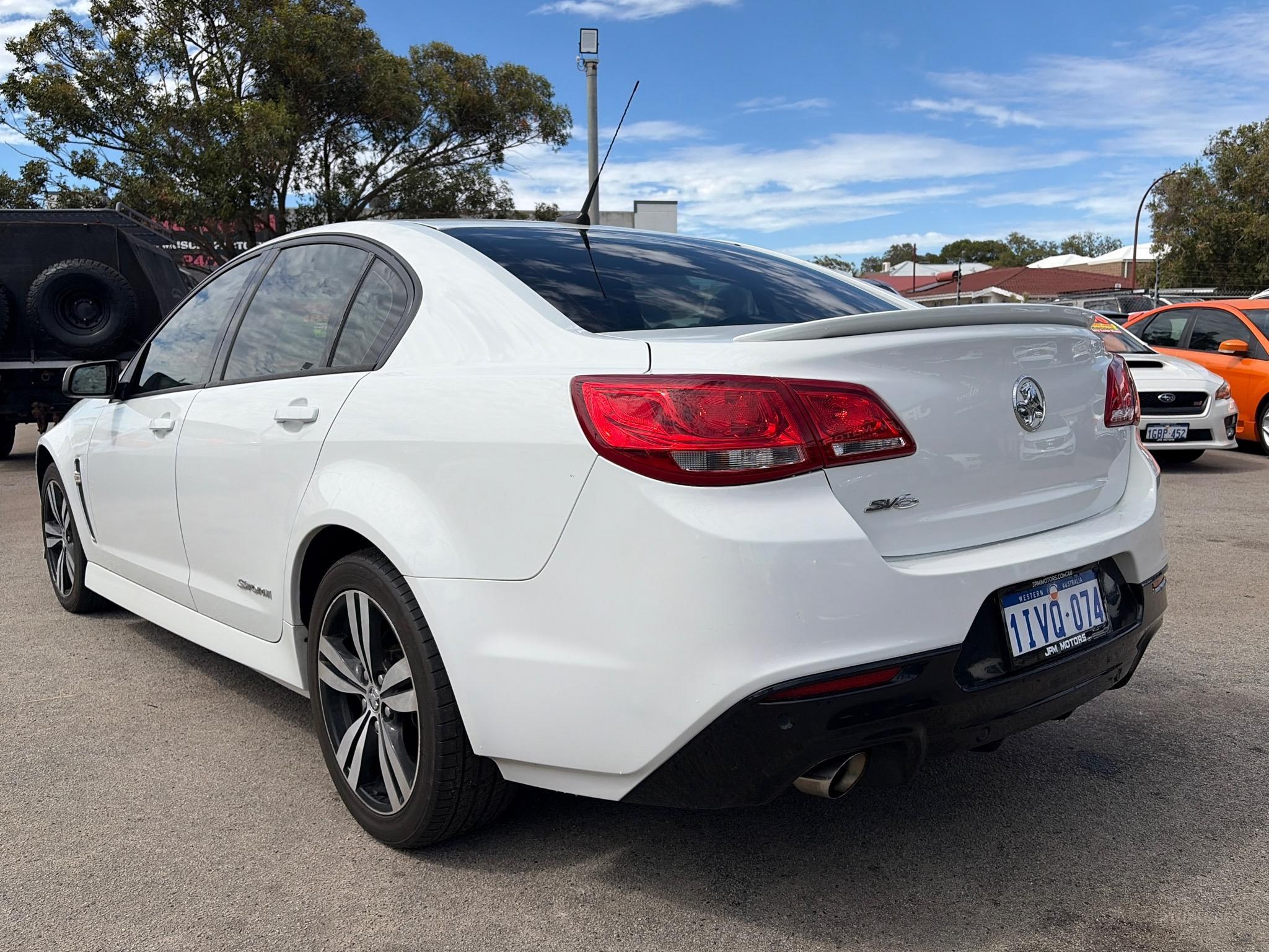 HOLDEN COMMODORE