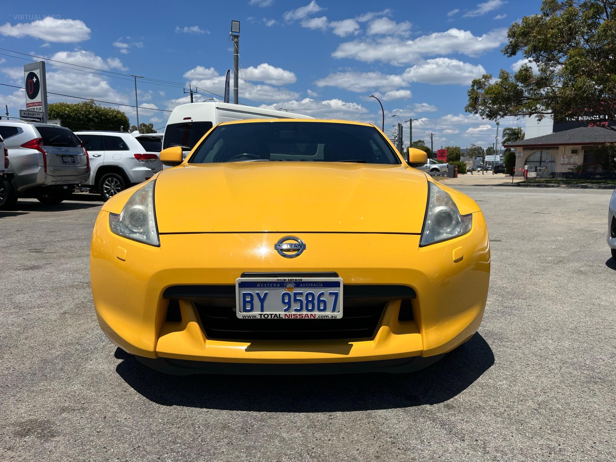NISSAN 370Z