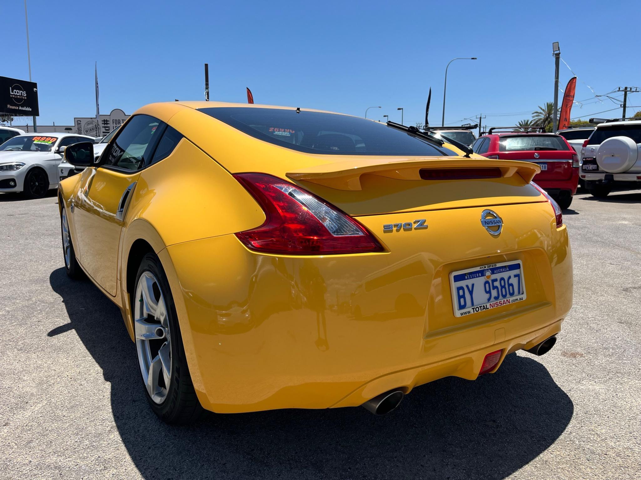 NISSAN 370Z