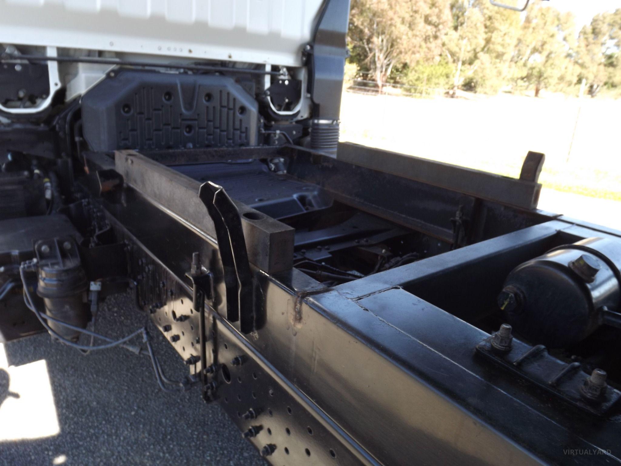 MISUBISHI FUSO CANTER 715