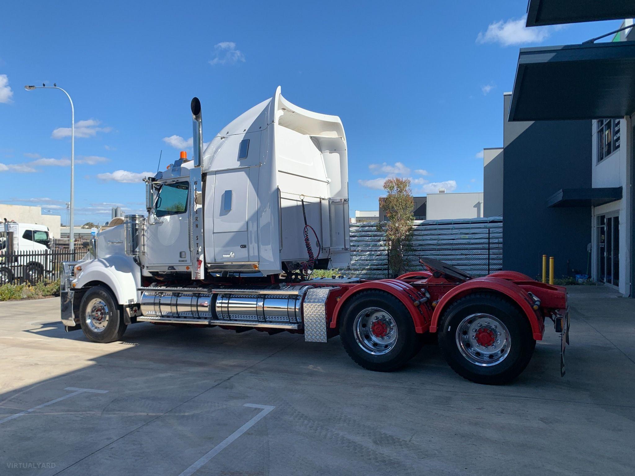 WESTERN STAR 4964FXT