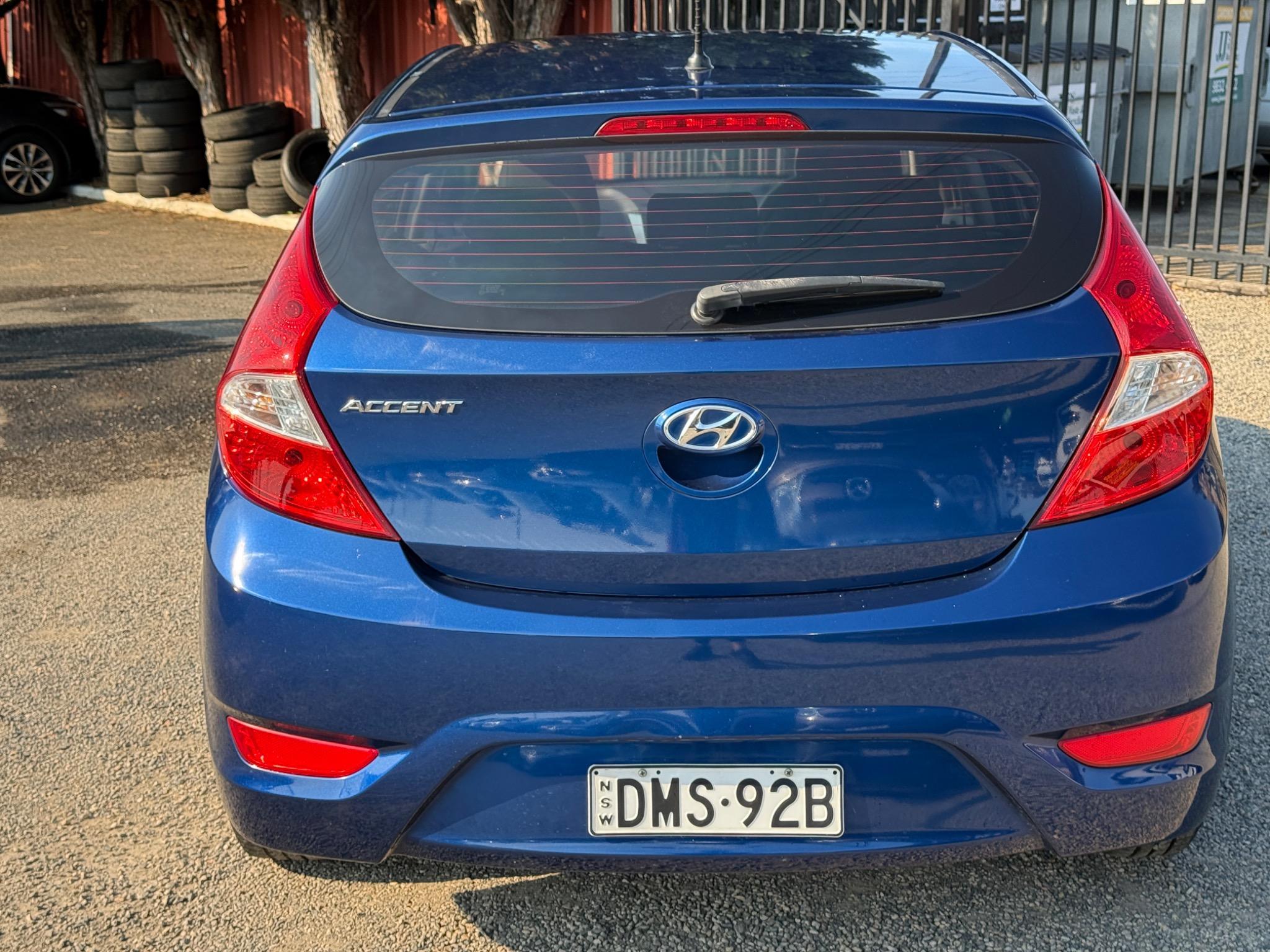 HYUNDAI ACCENT