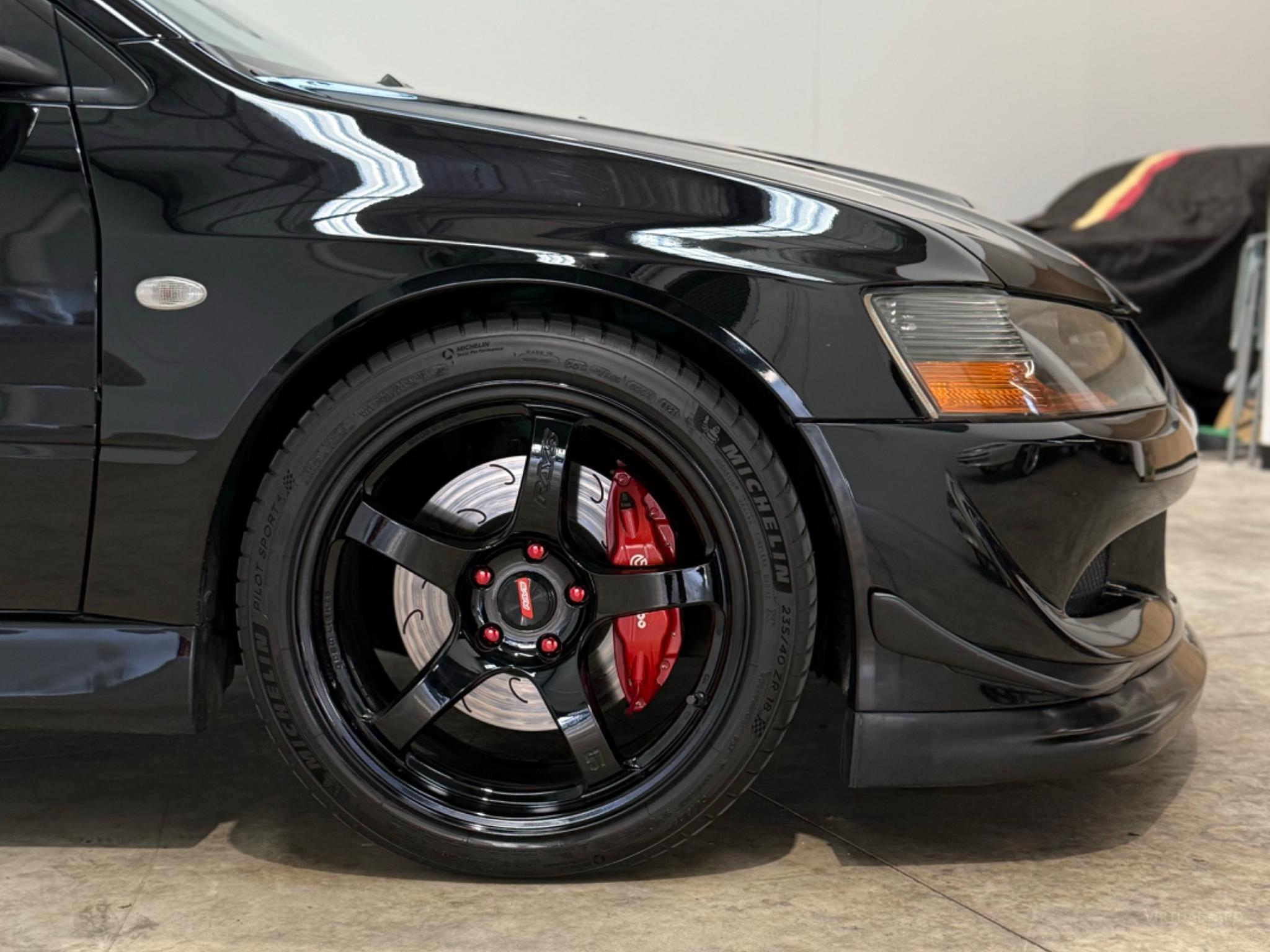 MITSUBISHI LANCER