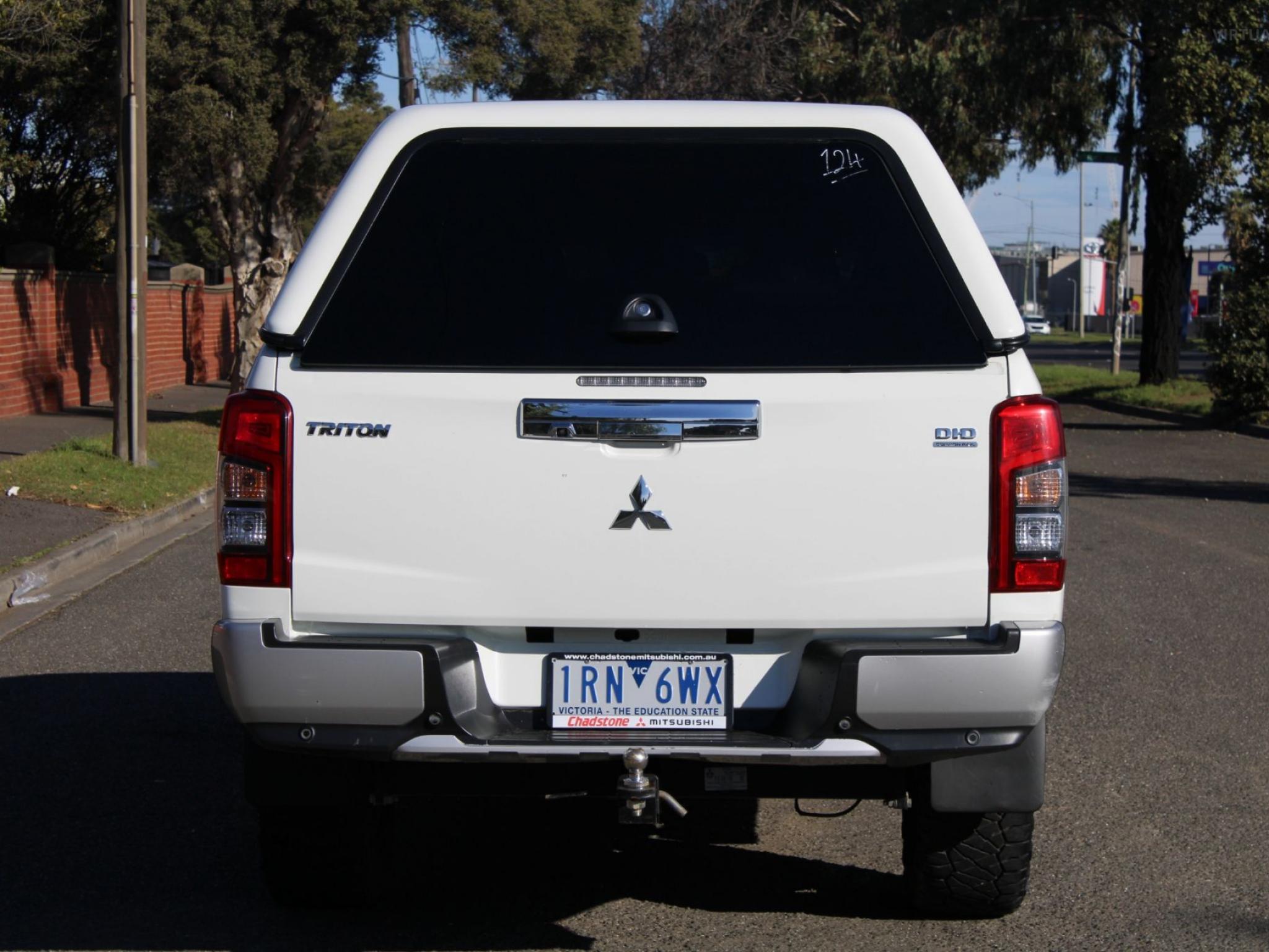MITSUBISHI TRITON