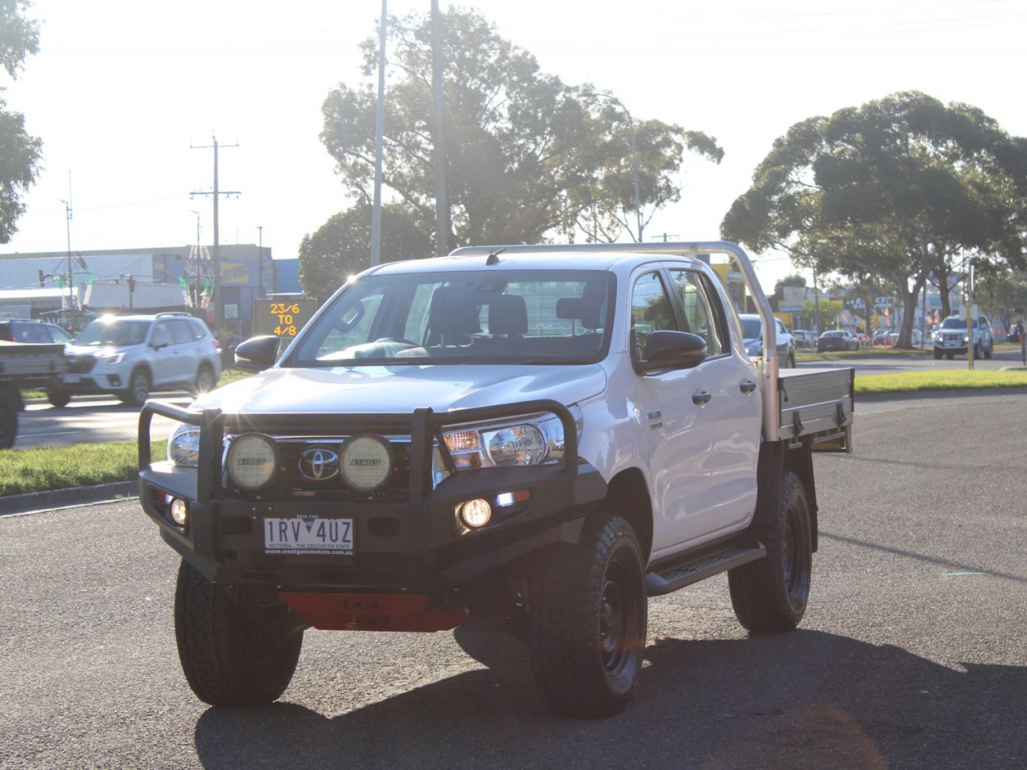 TOYOTA HILUX