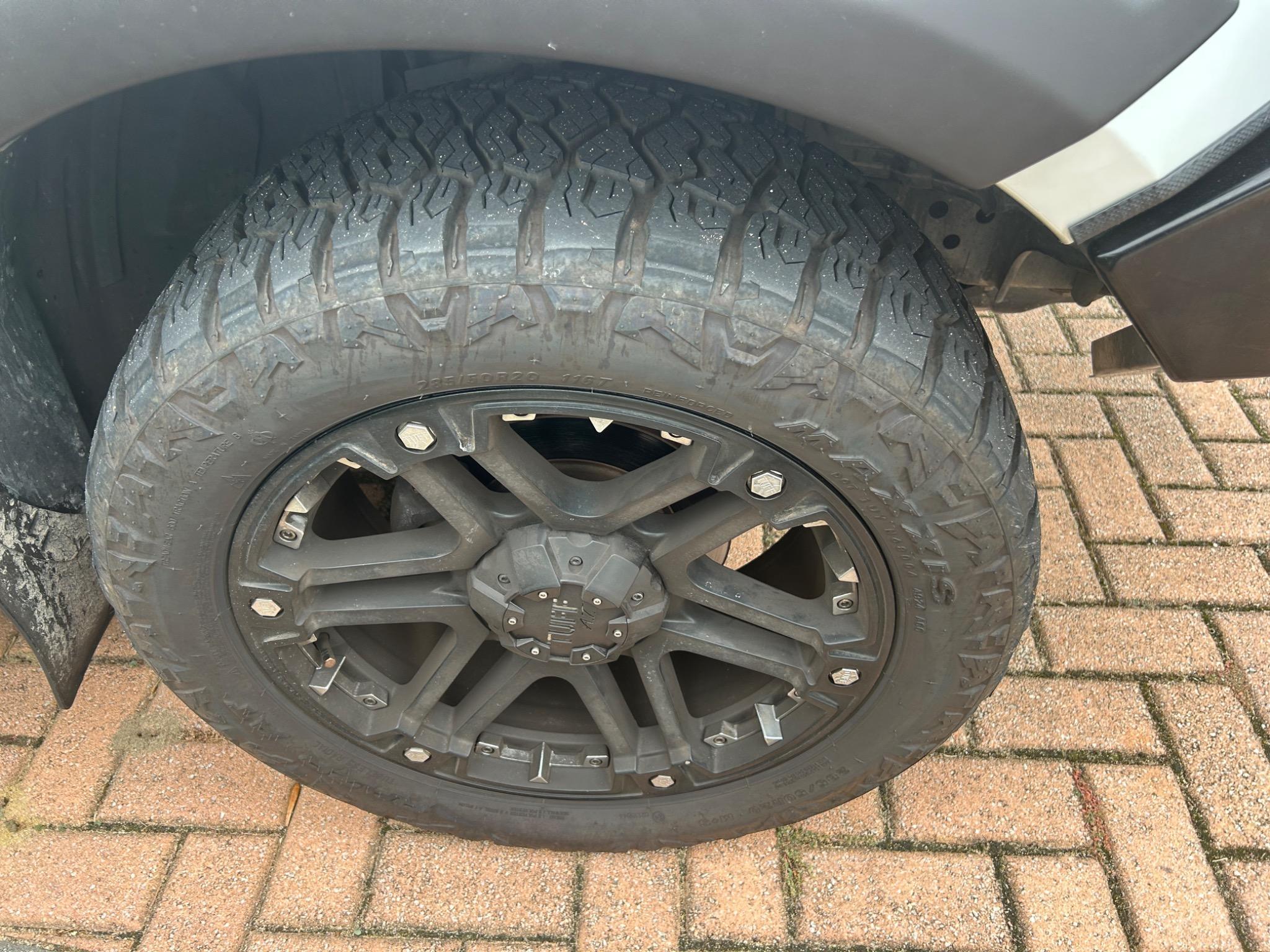 NISSAN NAVARA