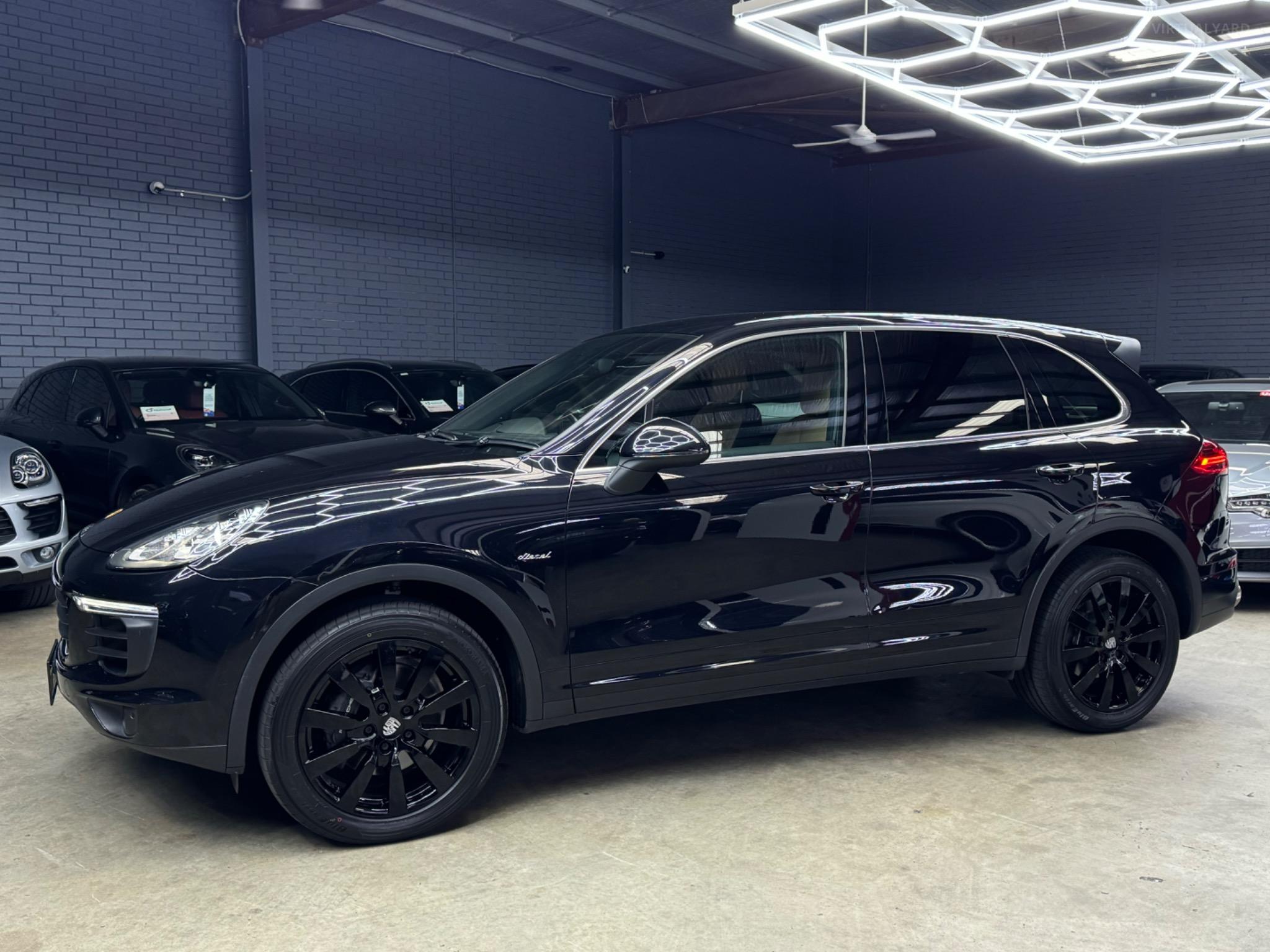 PORSCHE CAYENNE
