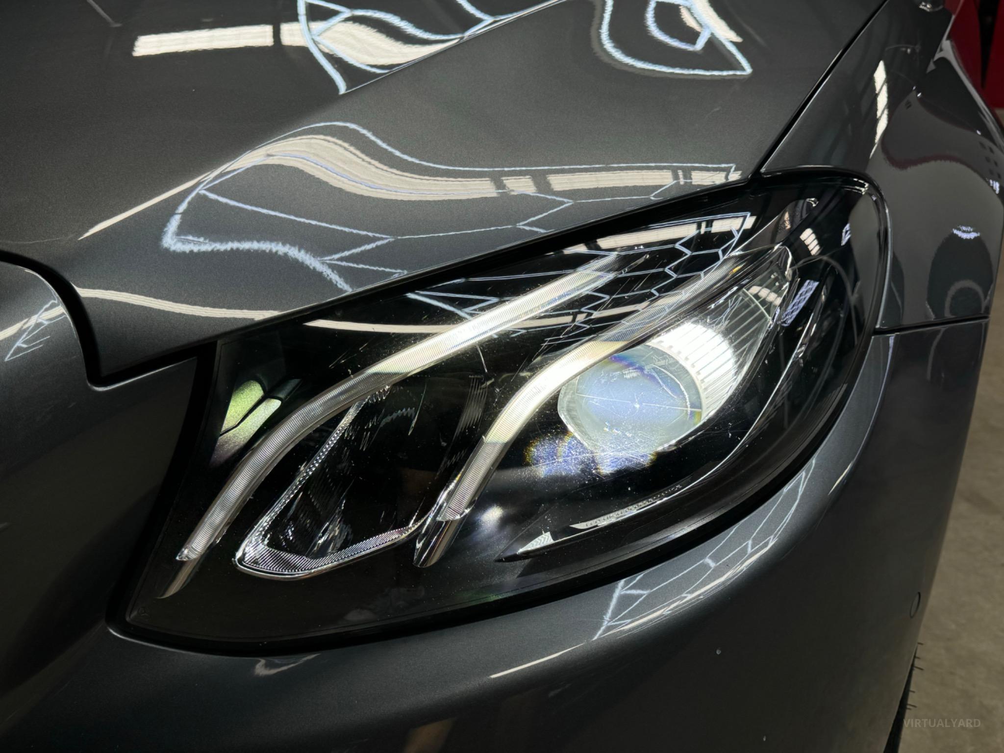 MERCEDES-BENZ E200