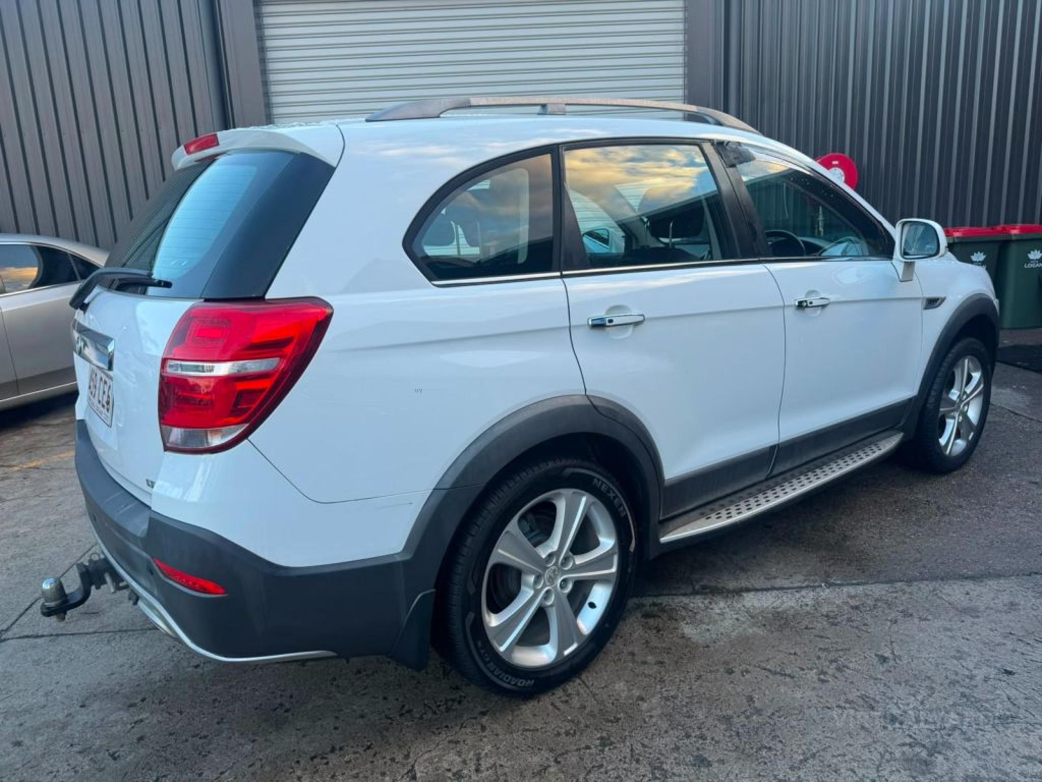 HOLDEN CAPTIVA