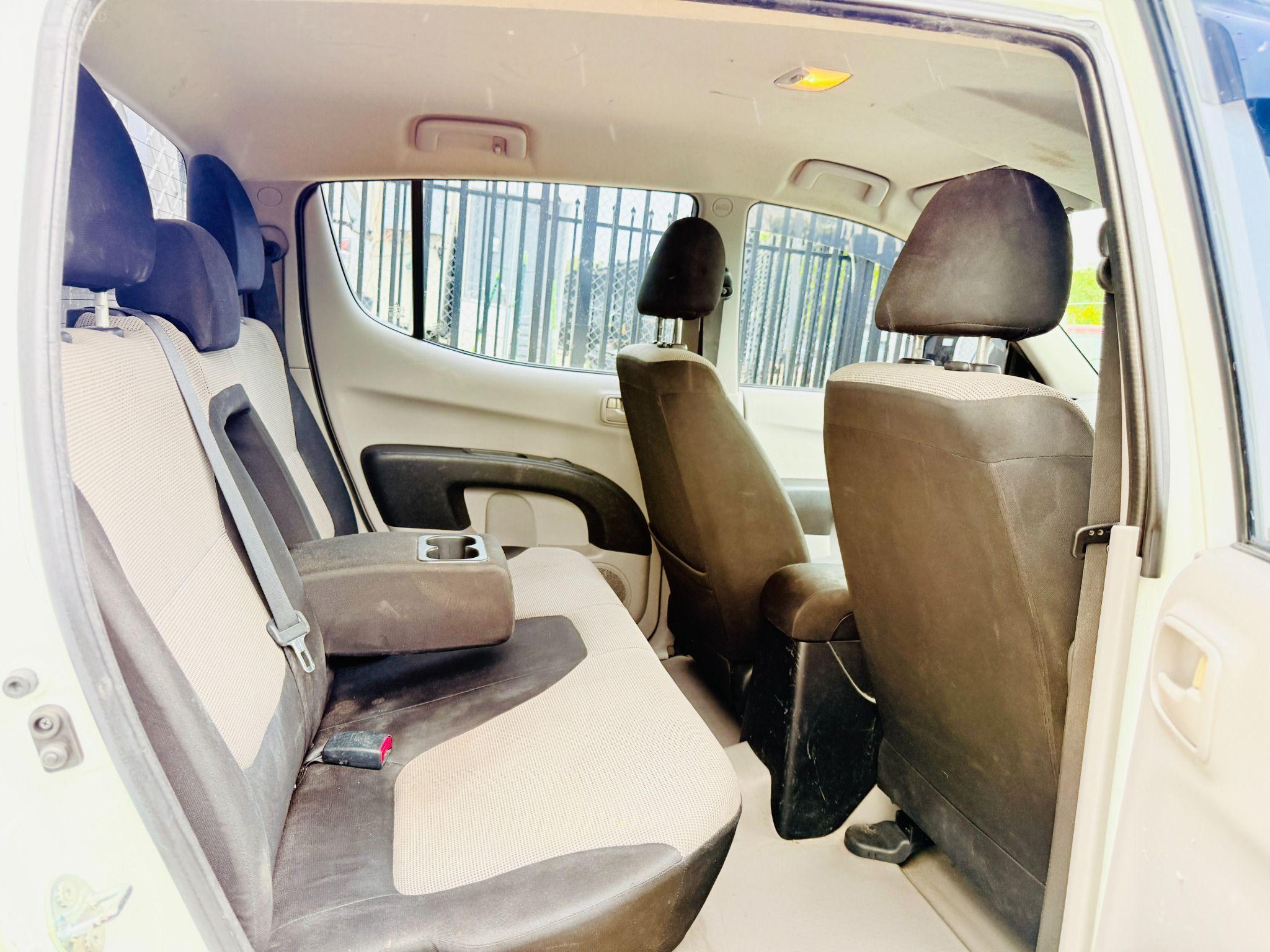 MITSUBISHI TRITON