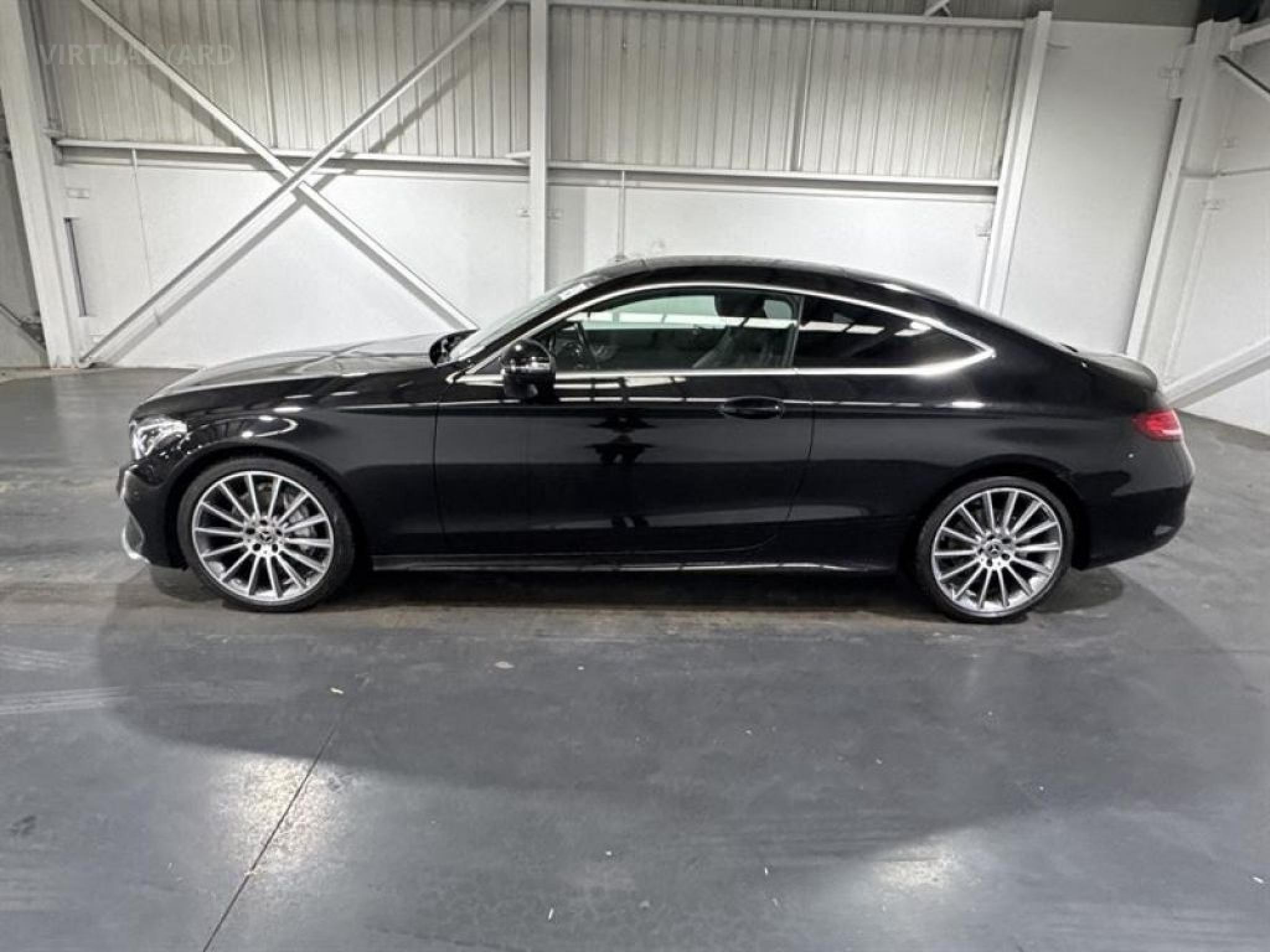 MERCEDES-BENZ C200