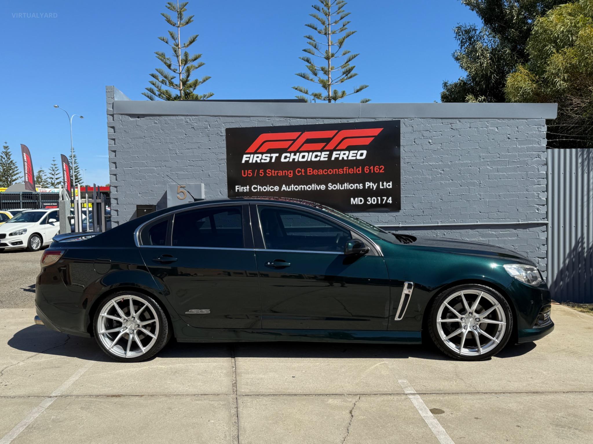 HOLDEN COMMODORE