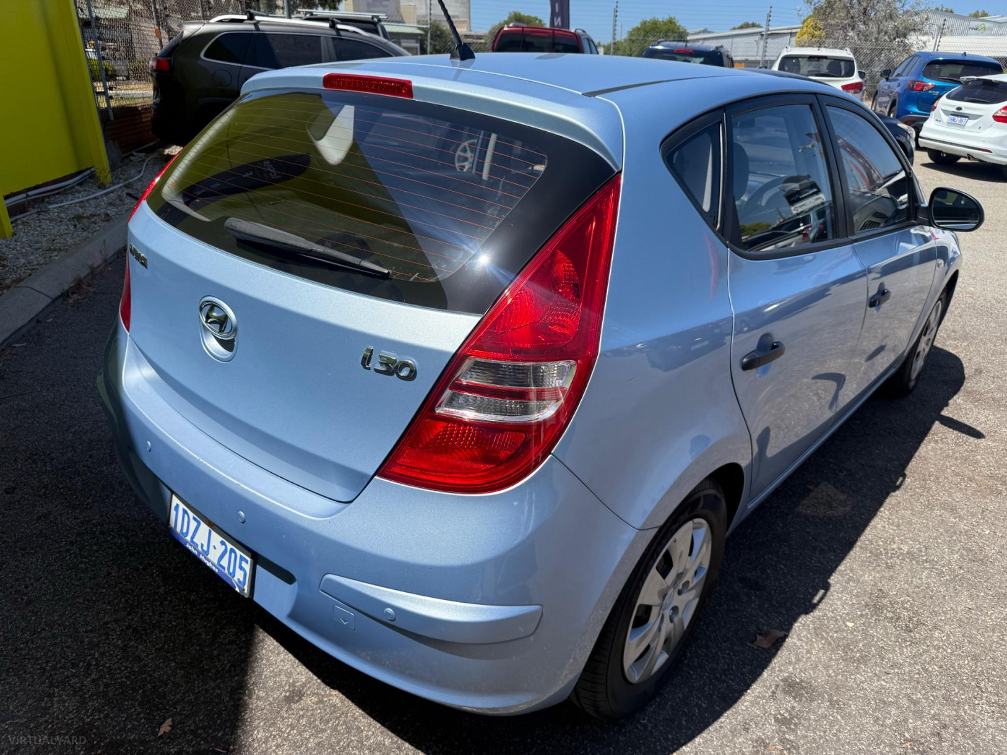 HYUNDAI i30