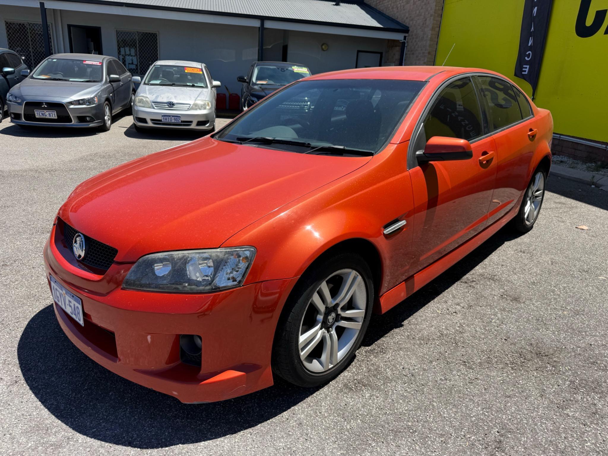 HOLDEN COMMODORE