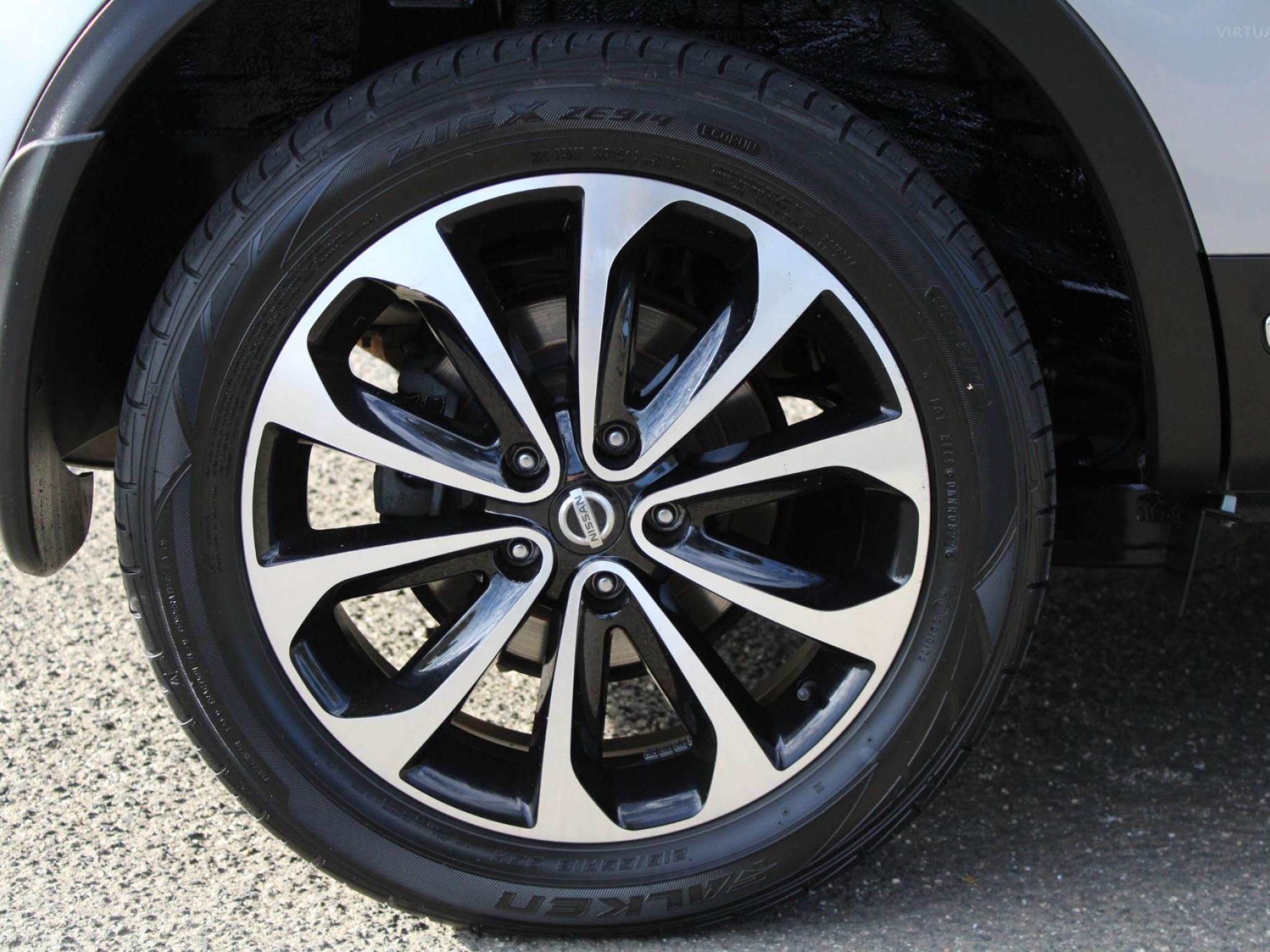 NISSAN DUALIS