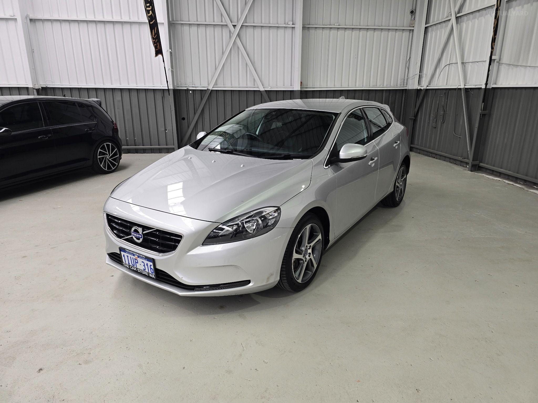 Volvo V40