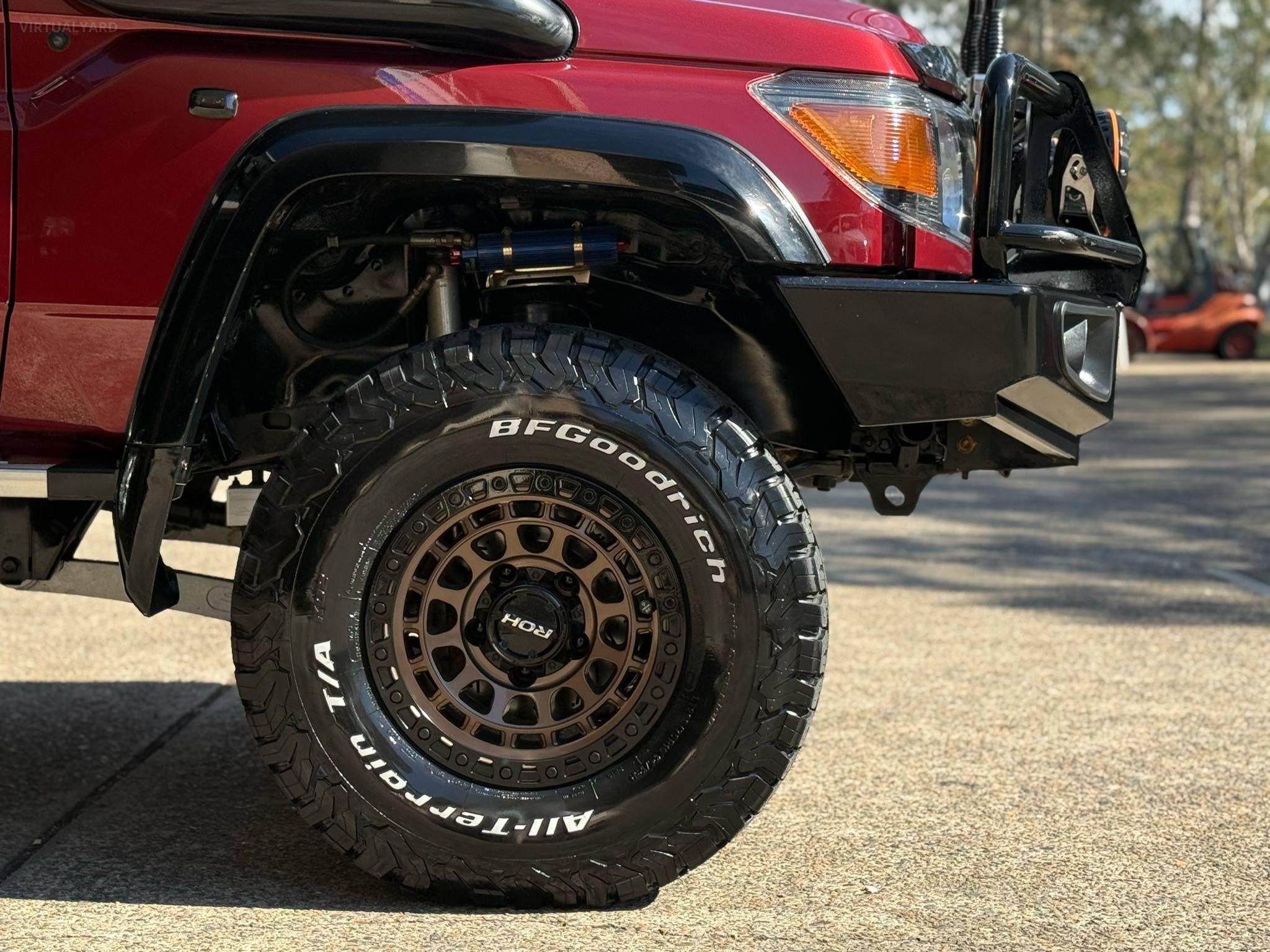 TOYOTA LANDCRUISER