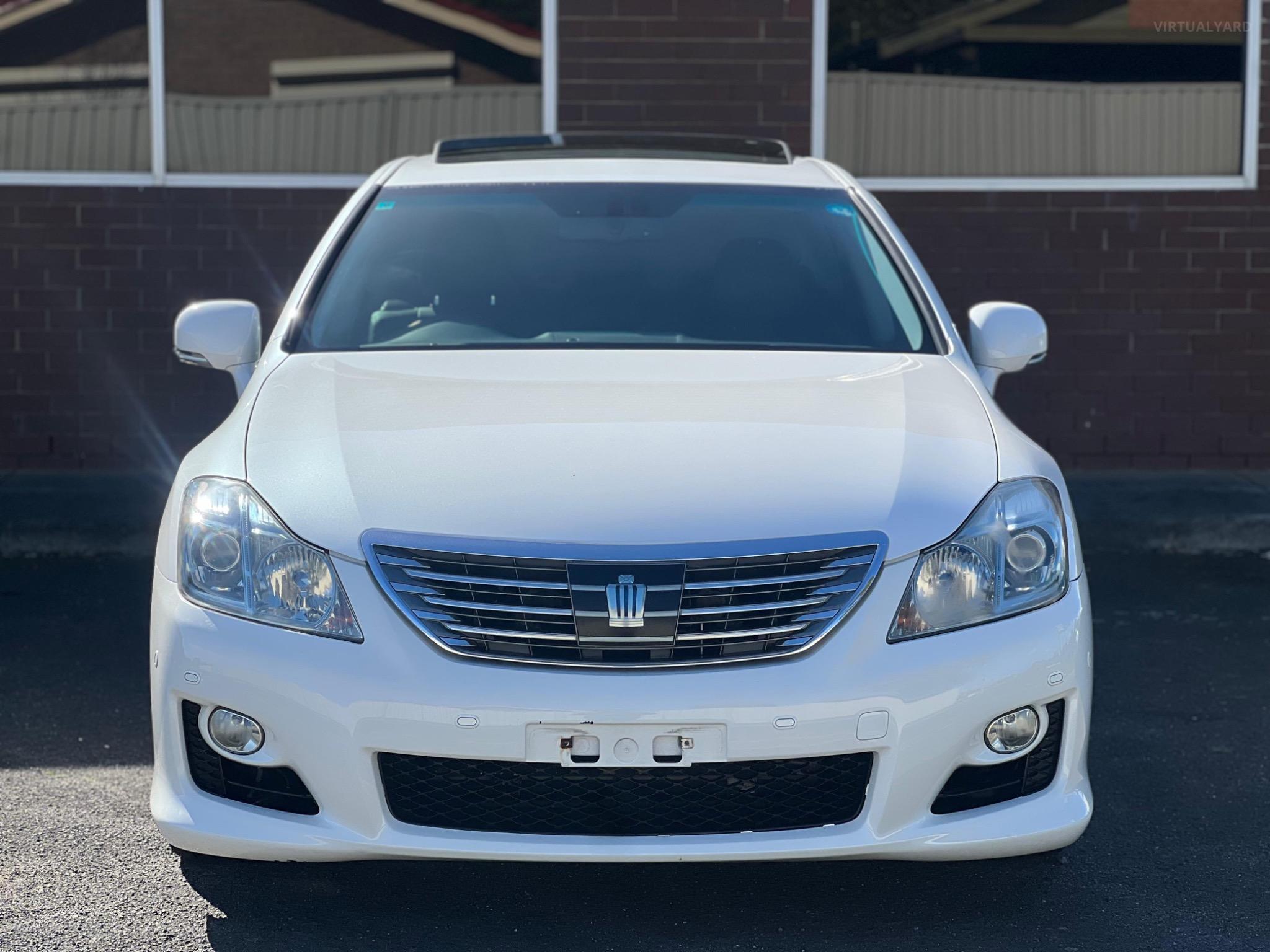 TOYOTA CROWN HYBRID