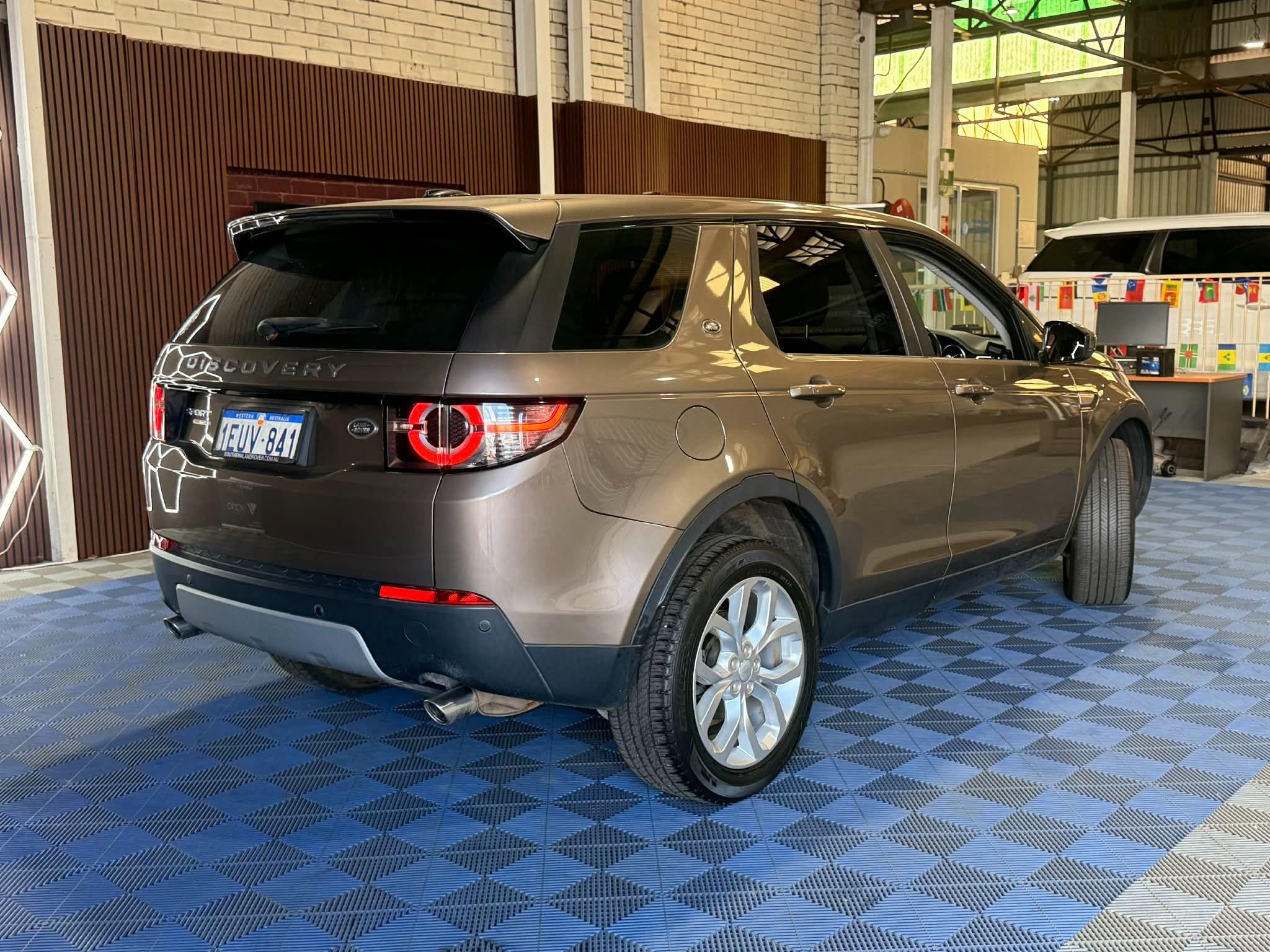 LAND ROVER DISCOVERY SPORT